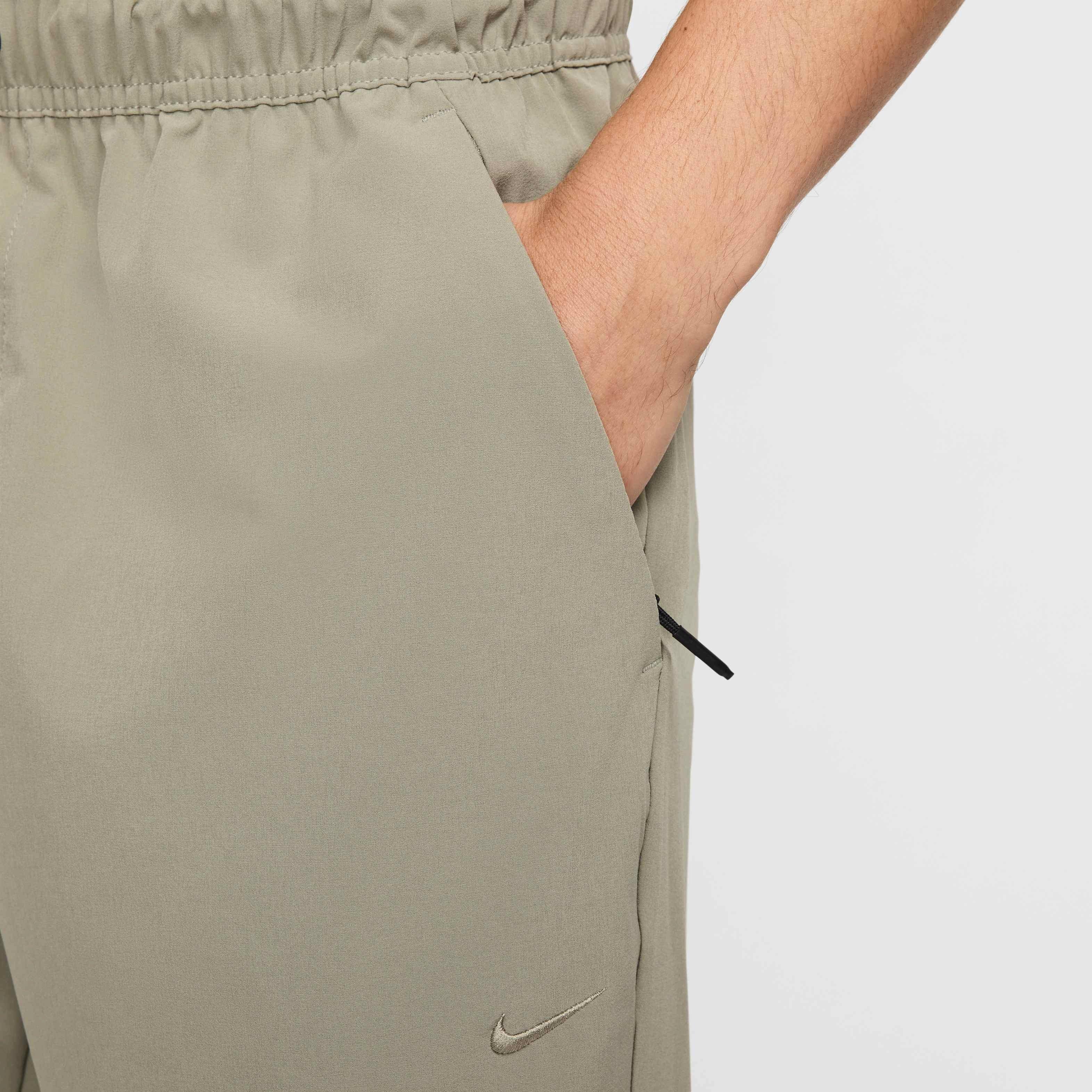 Nike Men's Unlimited Dri-FIT Tapered Leg Versatile Pants - GREEN Thumbnail View 3