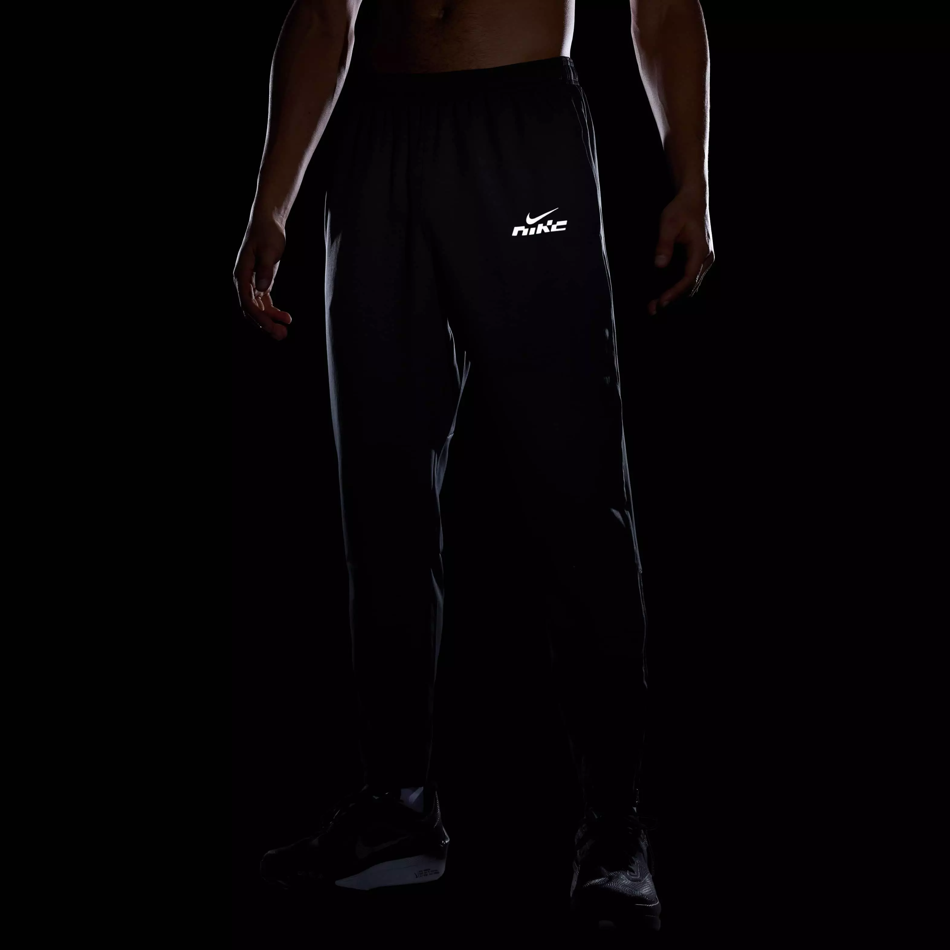 Nike Men's Challenger Flash Dri-FIT Woven Running Pants - GREY