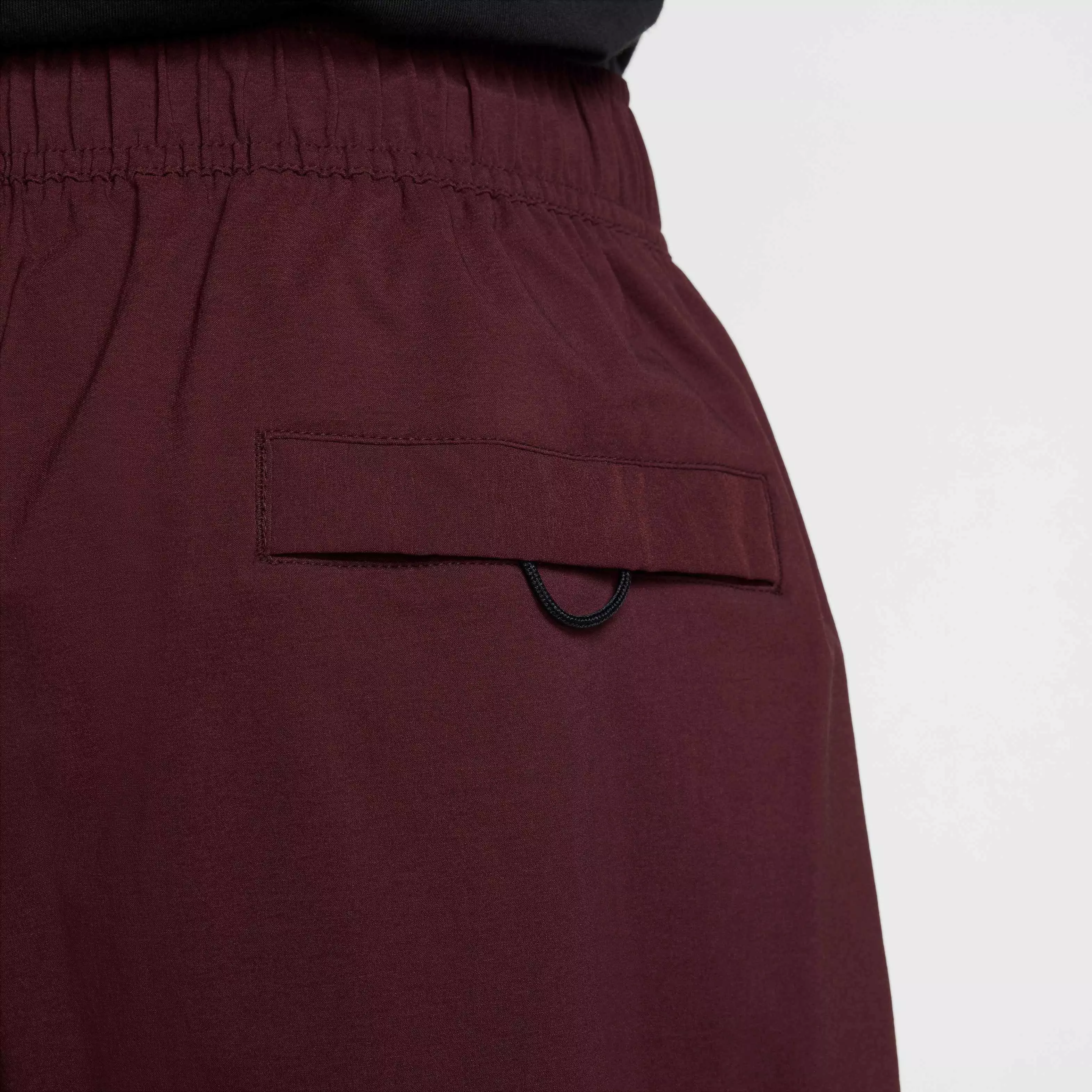 Nike Men's Tech Woven Oversized Pants - BURGUNDY