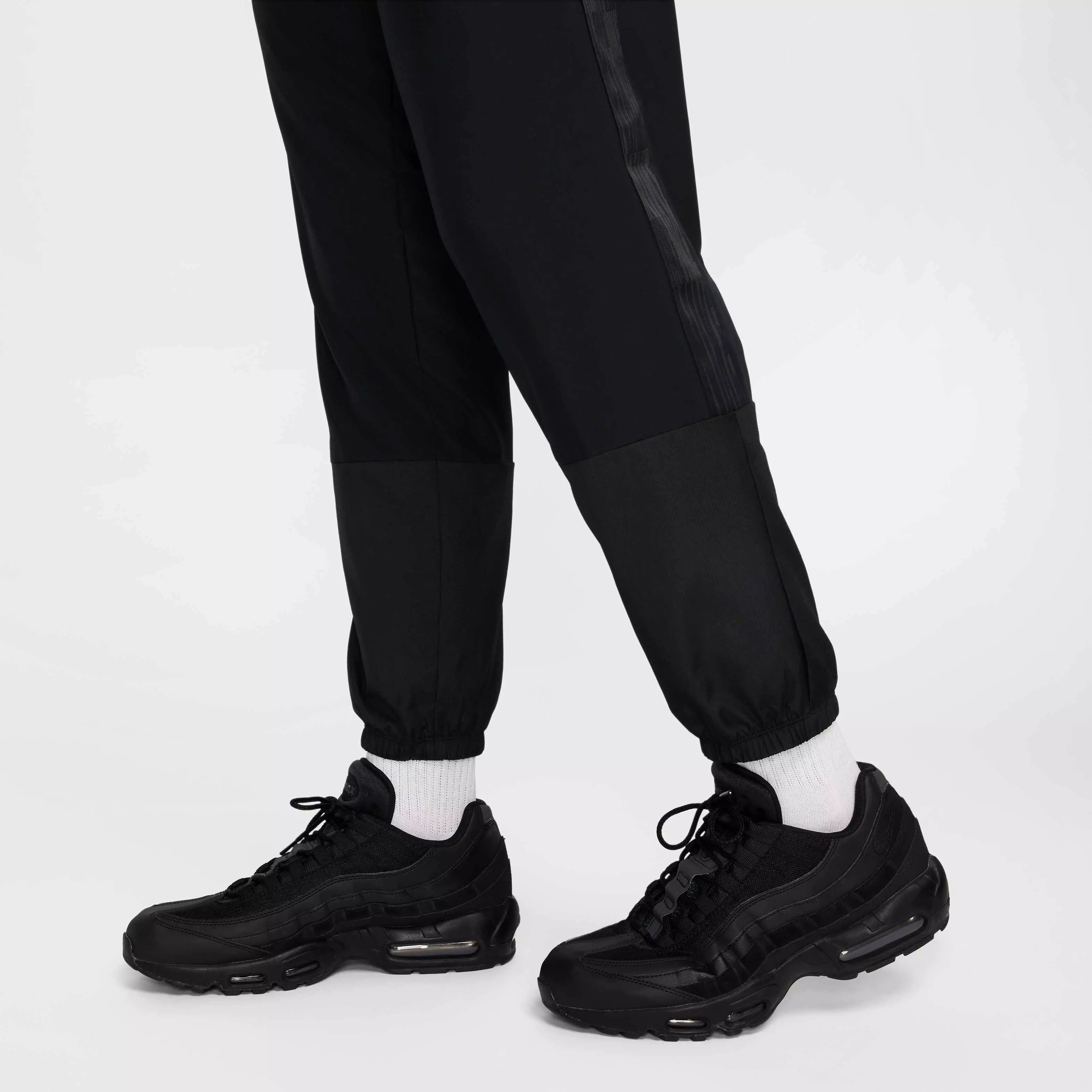 Nike Men's Academy+ Repel Soccer Pants - BLACK