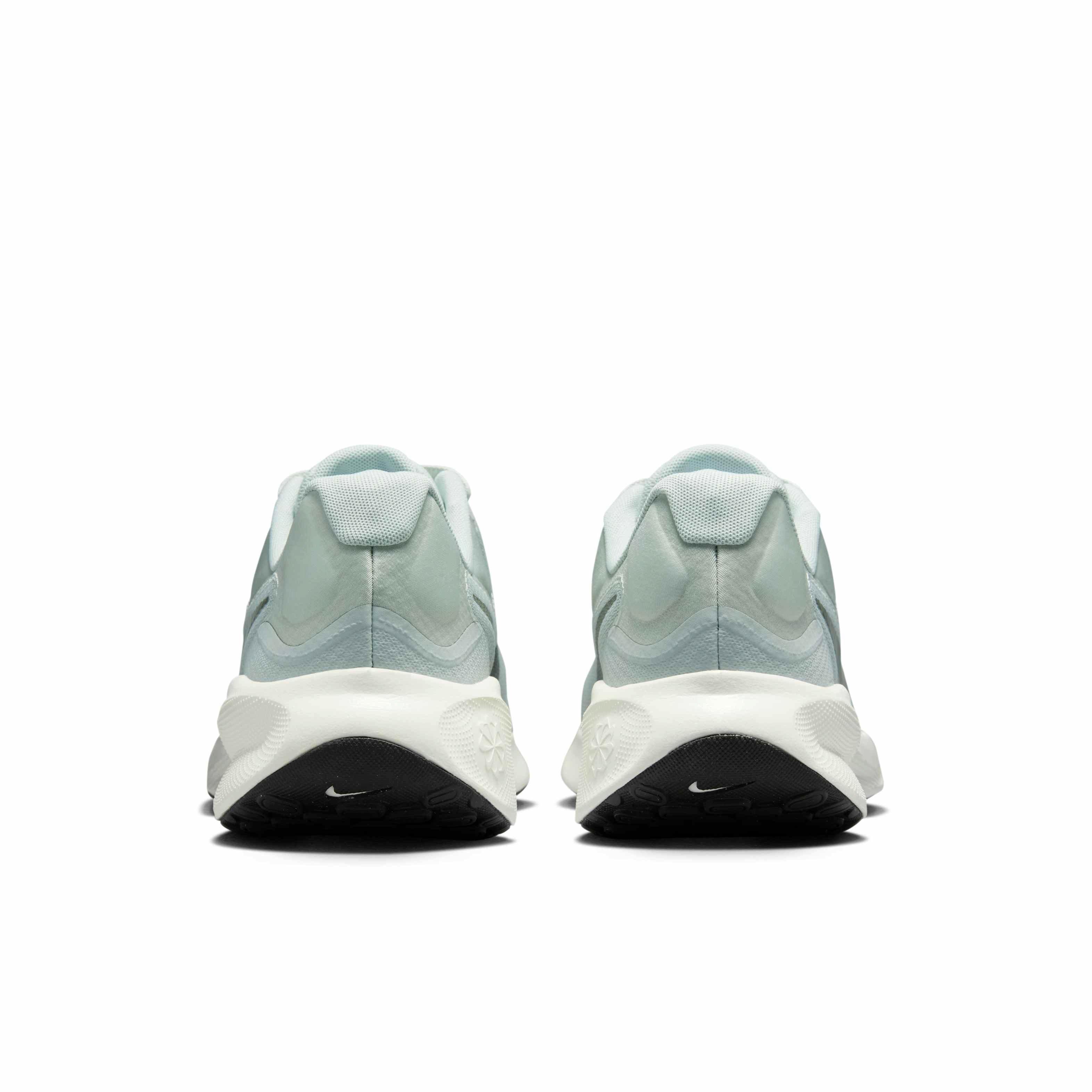 Nike Revolution 7 "Light Silver/Light Army/Pale Ivory/Sequoia" Men's Running Shoe - SILVER/GREEN/IVORY Thumbnail View 5