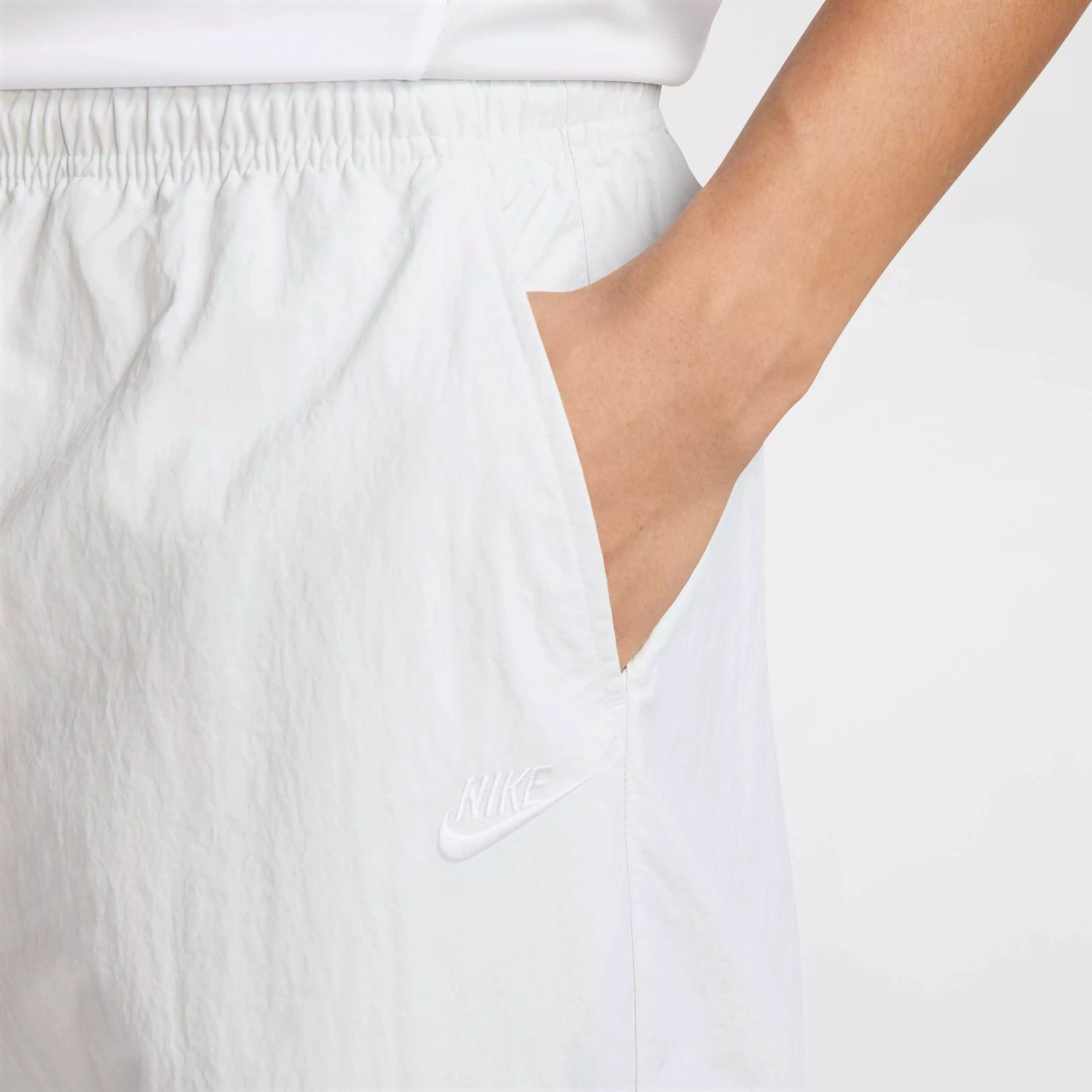 Nike Men's Club Woven Cargo Pants - Grey - GREY