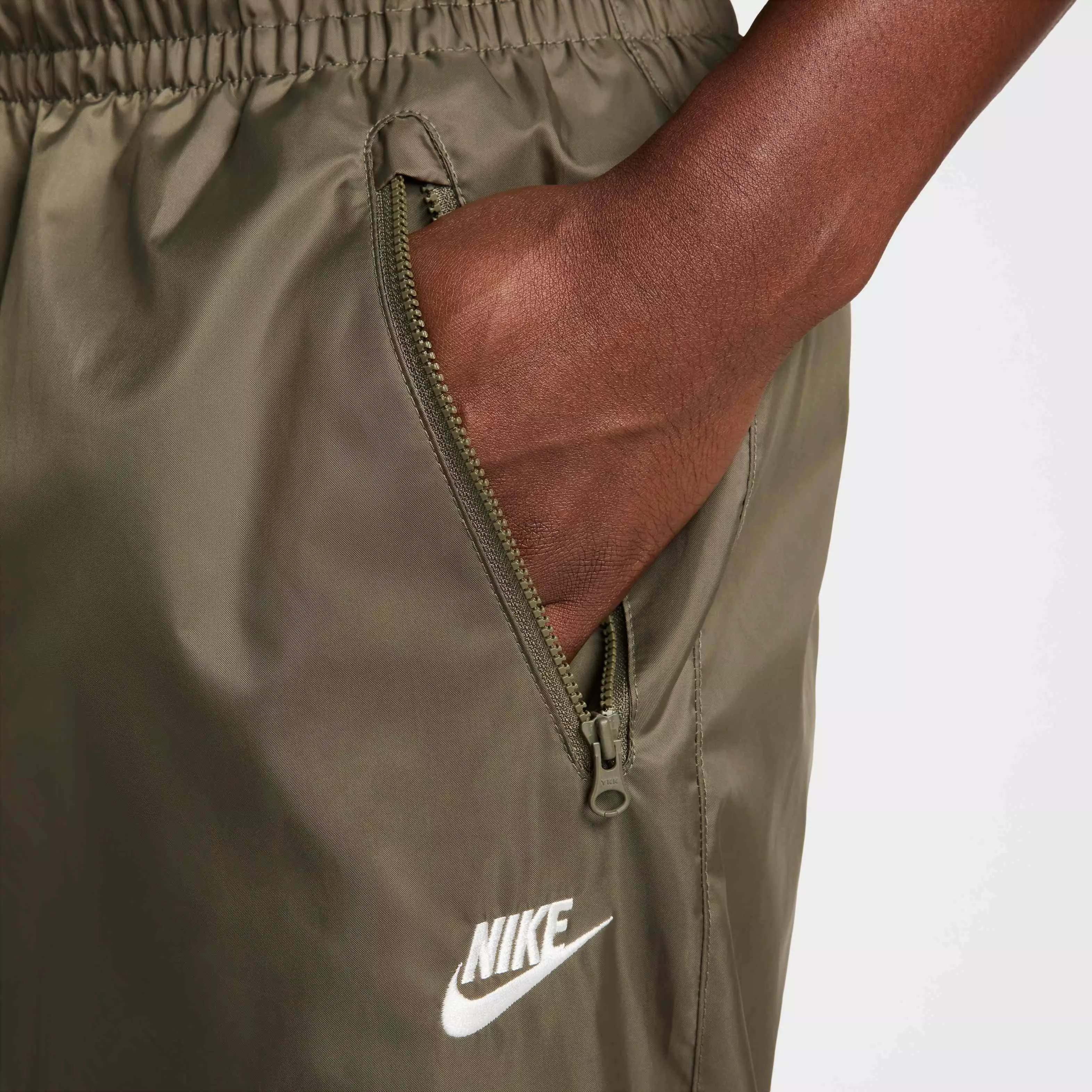 Nike Men's Windrunner Woven Lined Pants -Olive - GREEN
