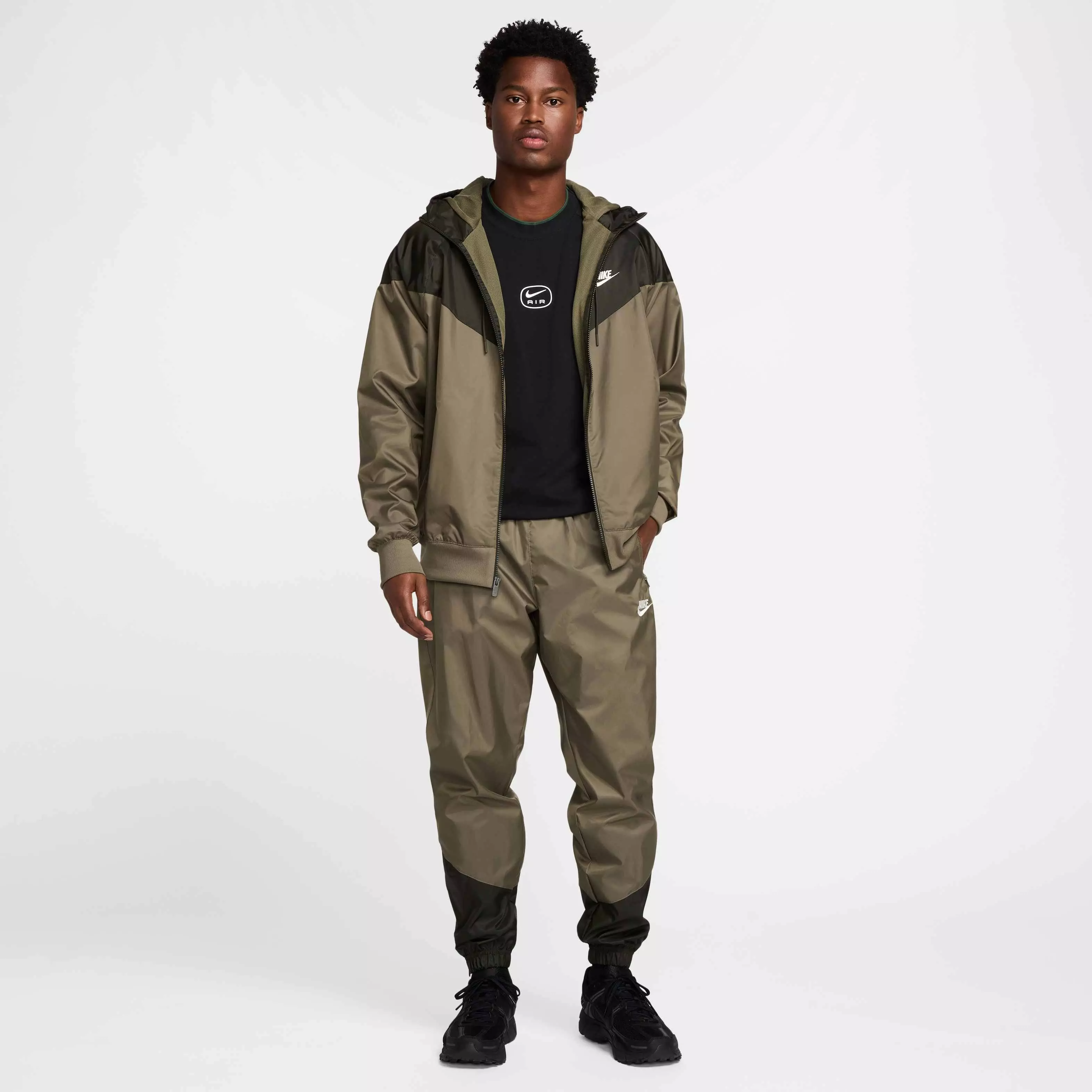 Nike Men's Windrunner Woven Lined Pants -Olive - GREEN