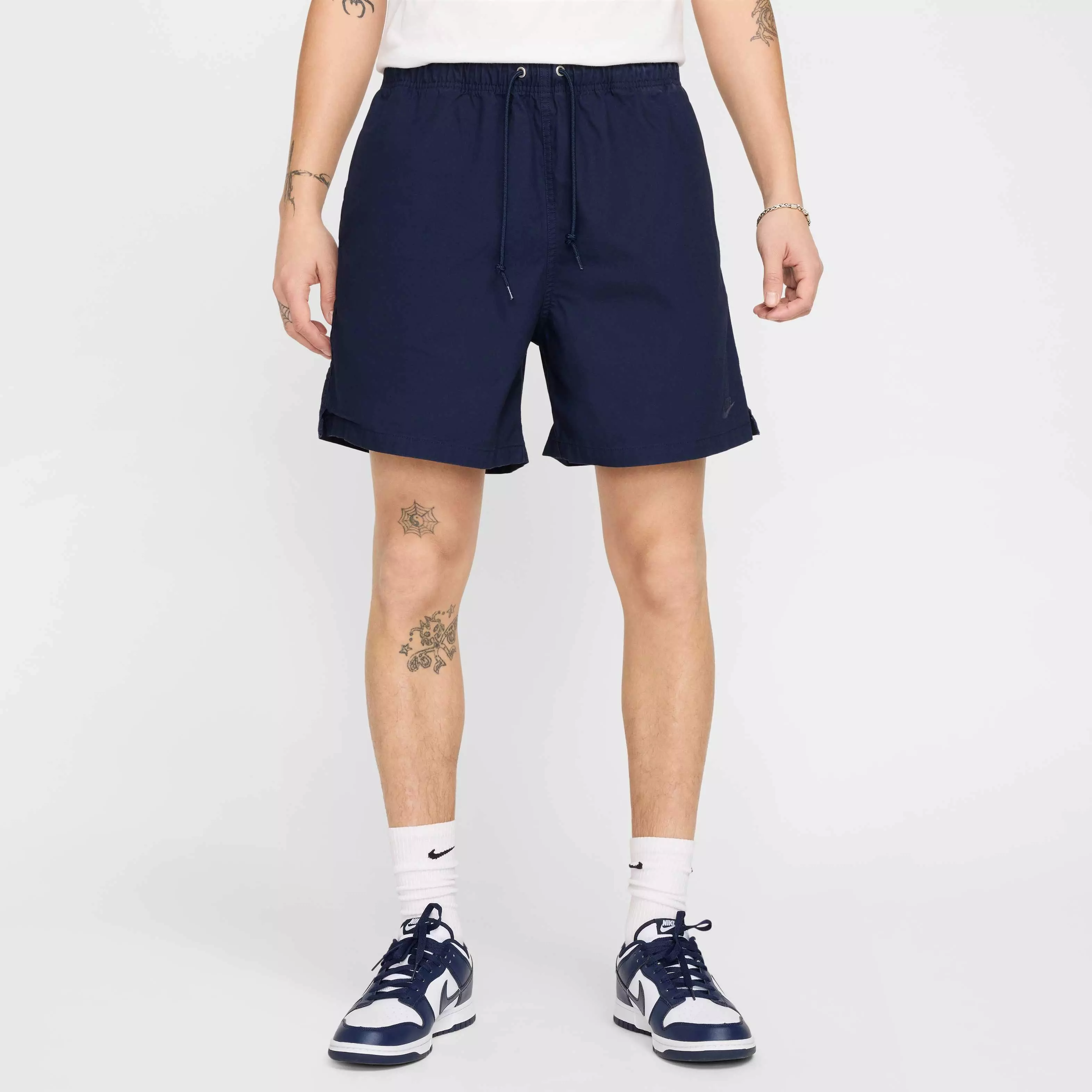 Nike Men's Club Flow Woven Shorts - DK BLUE