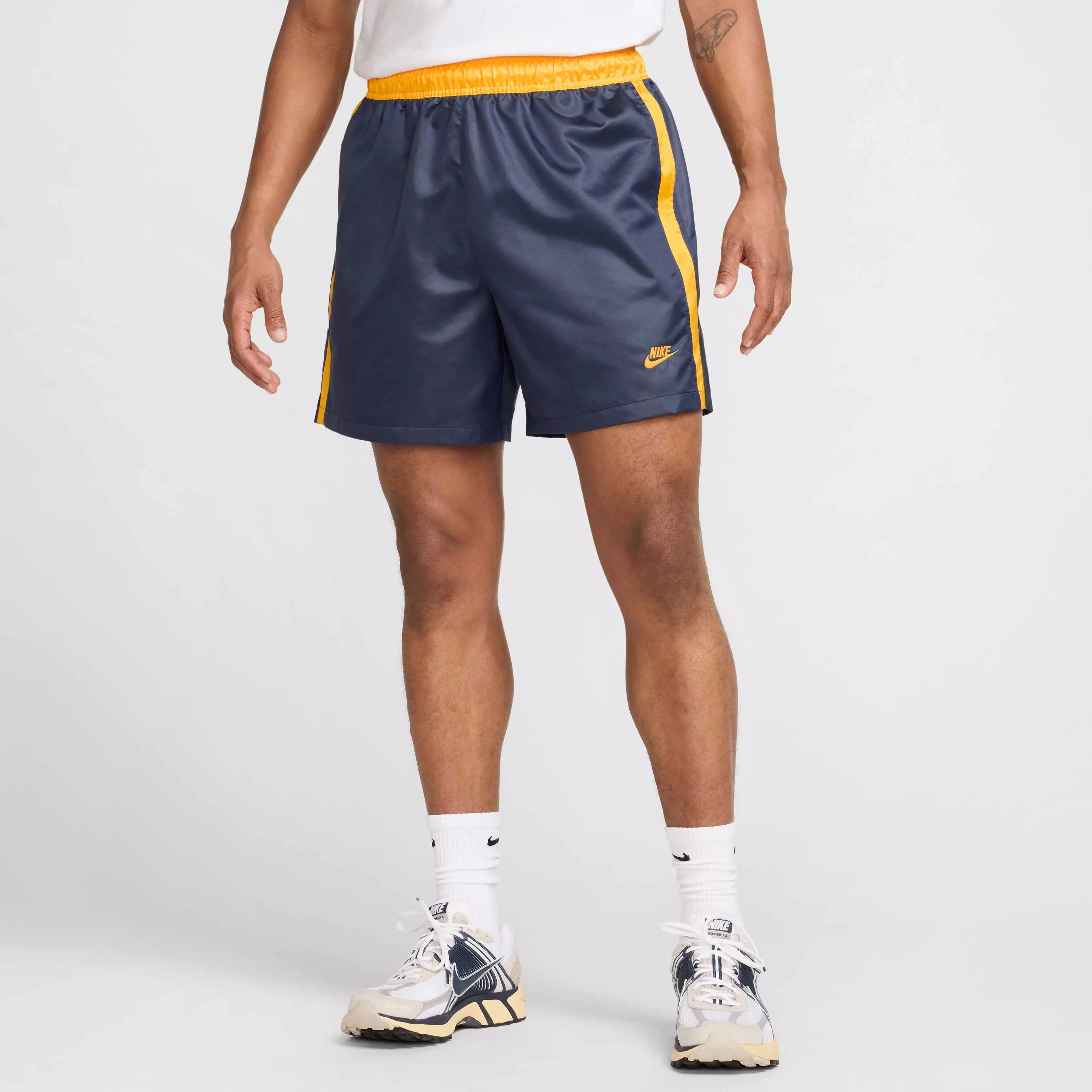 Nike​ Men's Sportswear Club ​Flow Football Shorts - BLUE