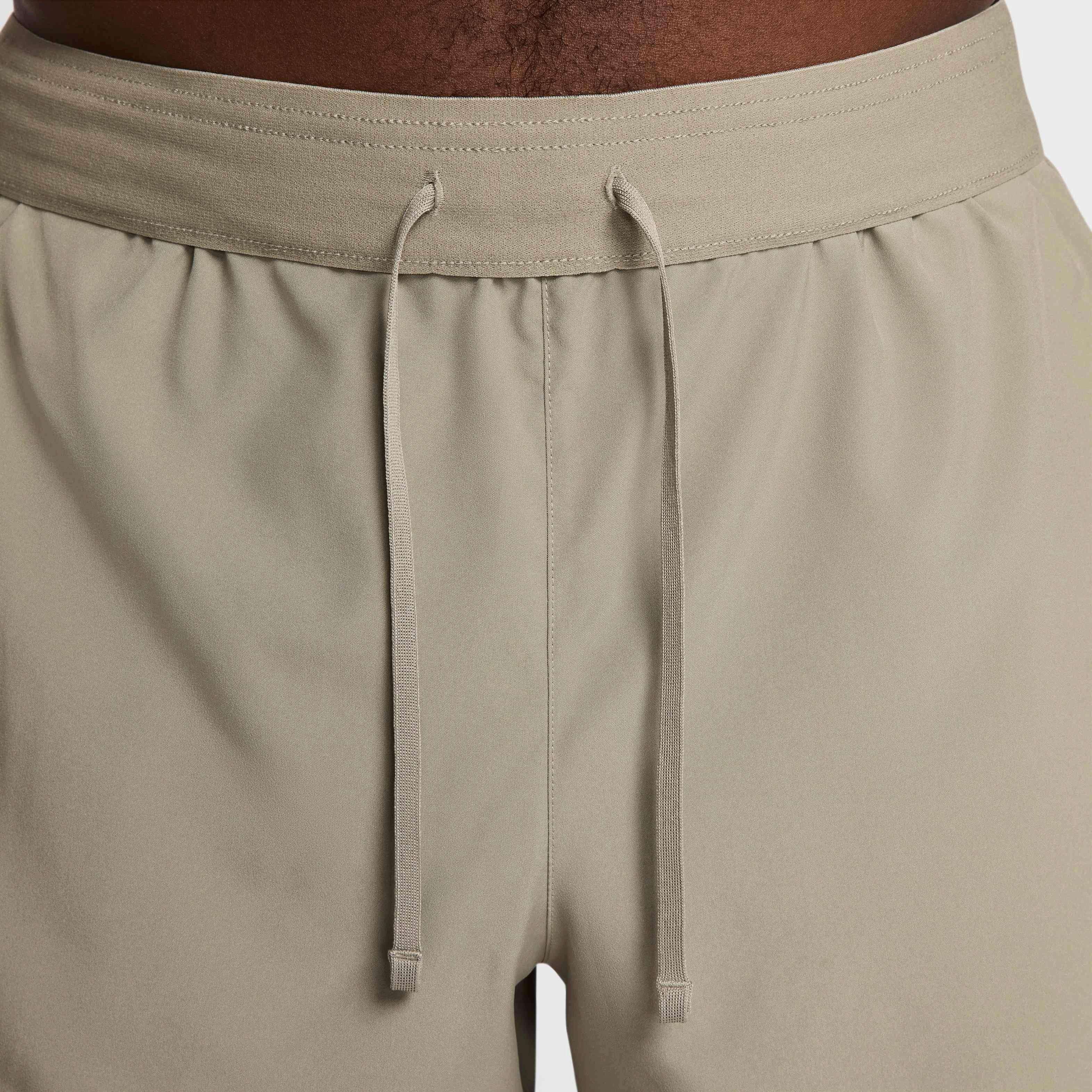 Nike Men's Challenger Run Energy Dri-FIT 7" Unlined Running Shorts - GREEN Thumbnail View 4