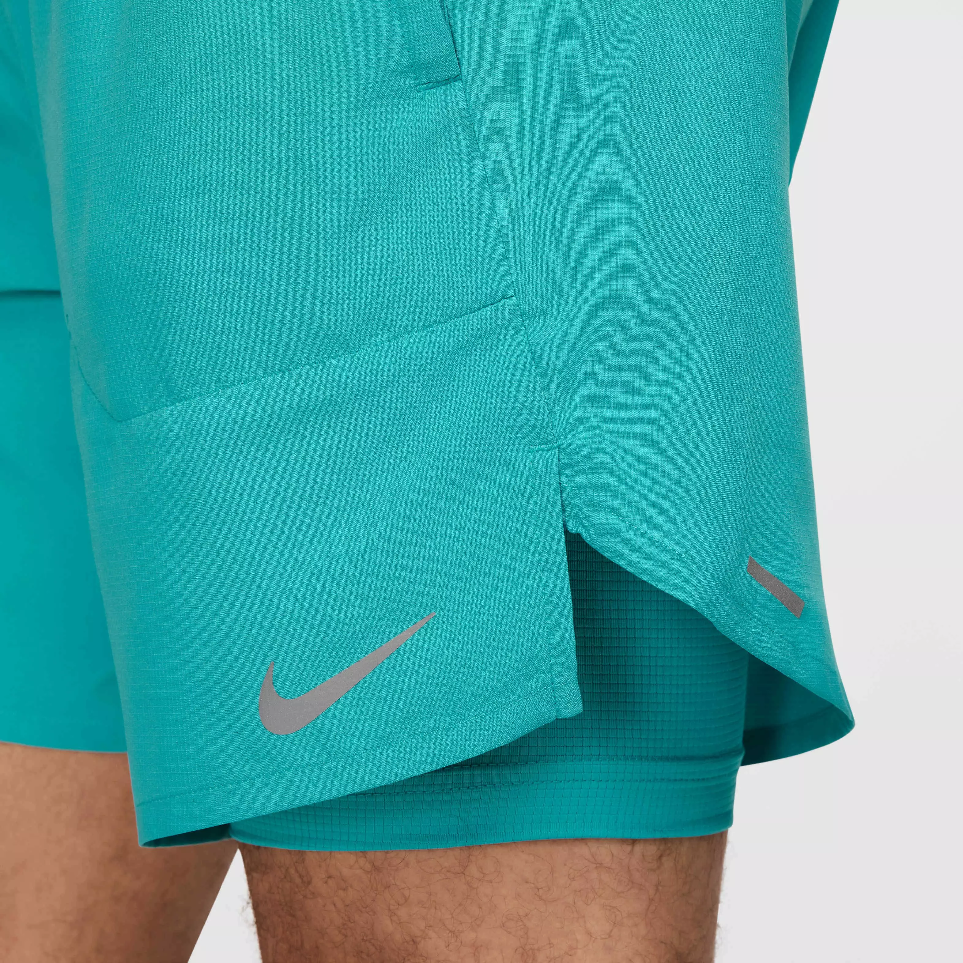 Nike Men's Stride Dri-FIT 7" 2-in-1 Running Shorts - TURQUOISE 