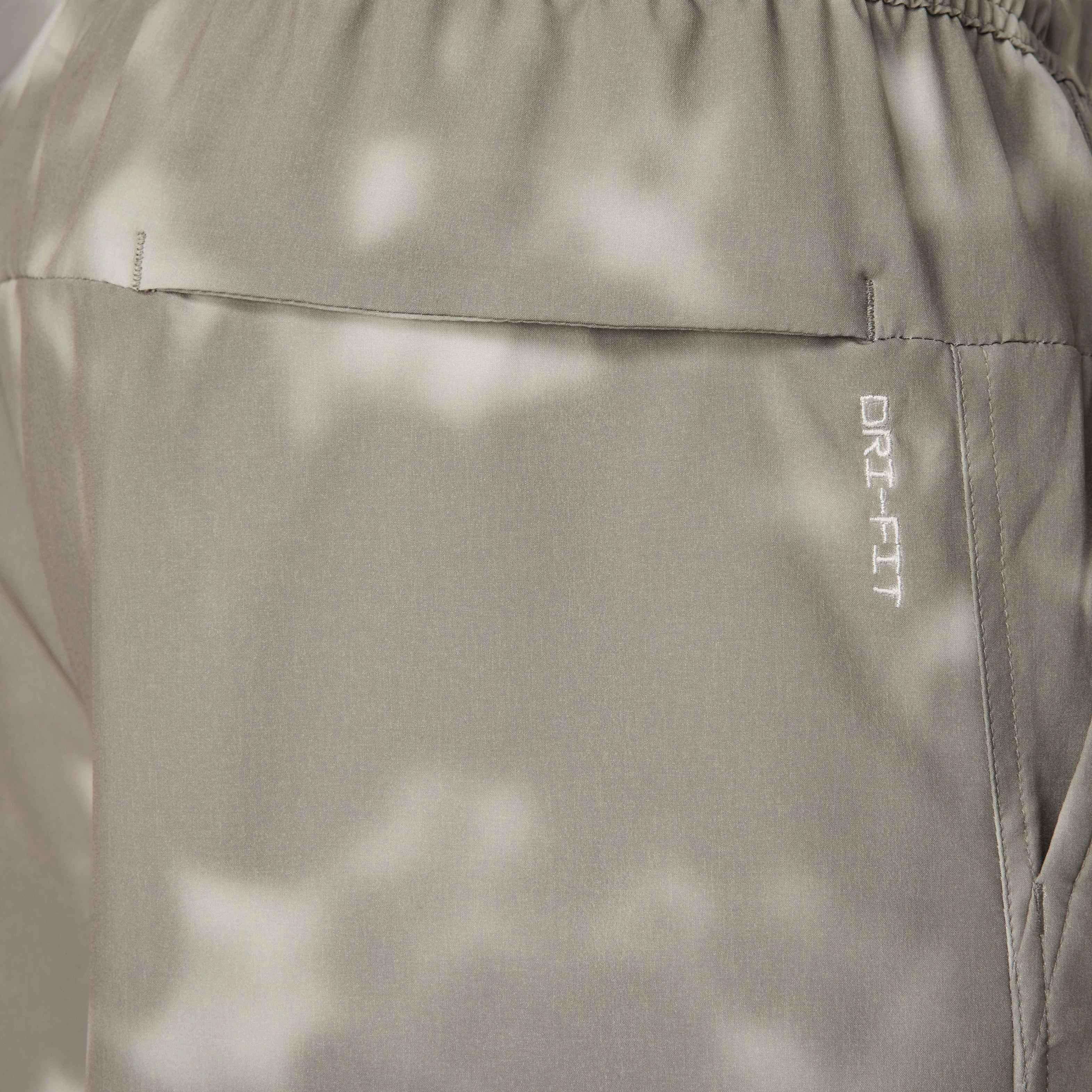 Nike Men's Unlimited Dri-FIT 7" Versatile Shorts - WHITE/GREEN Thumbnail View 5