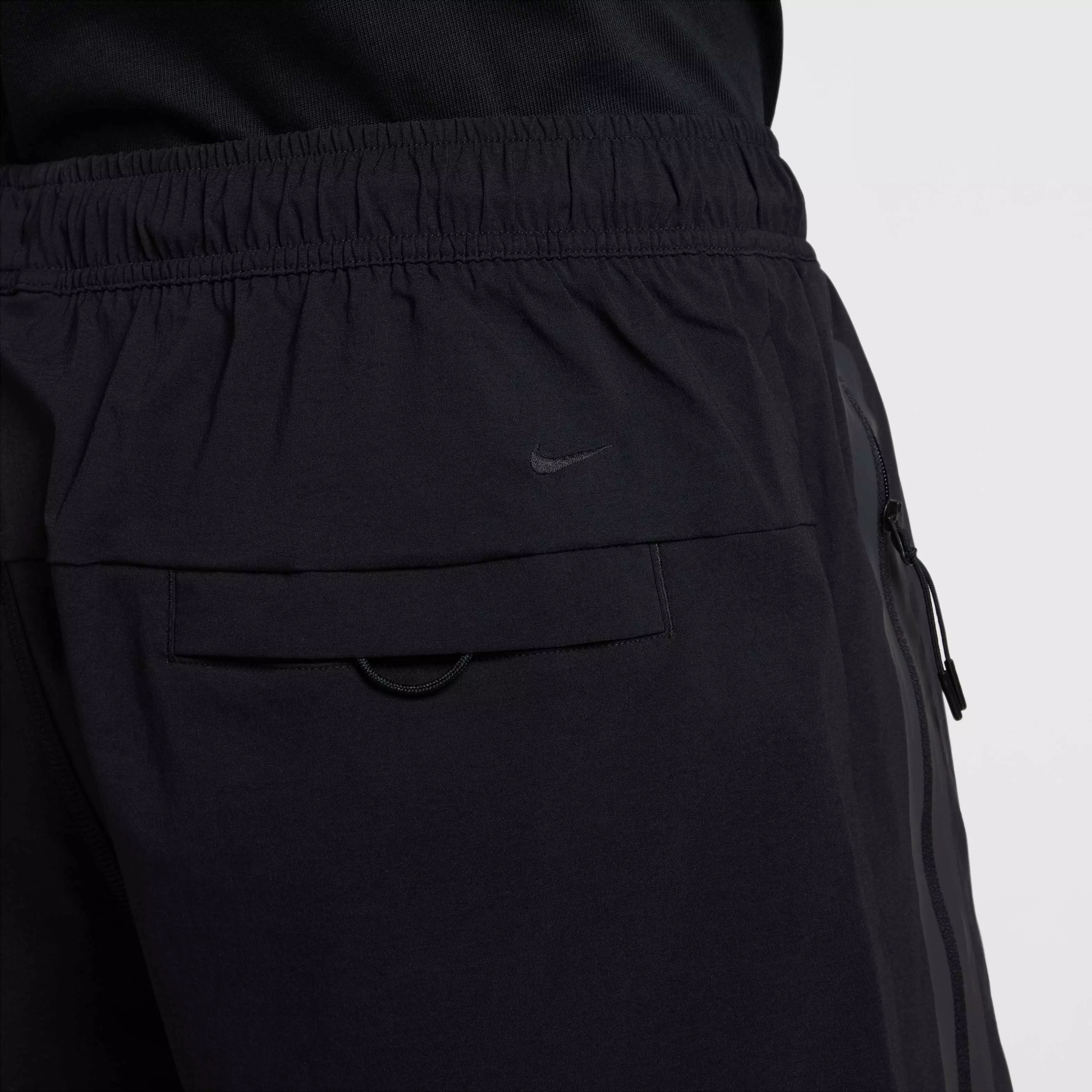 Nike Men's Tech Woven Shorts - BLACK