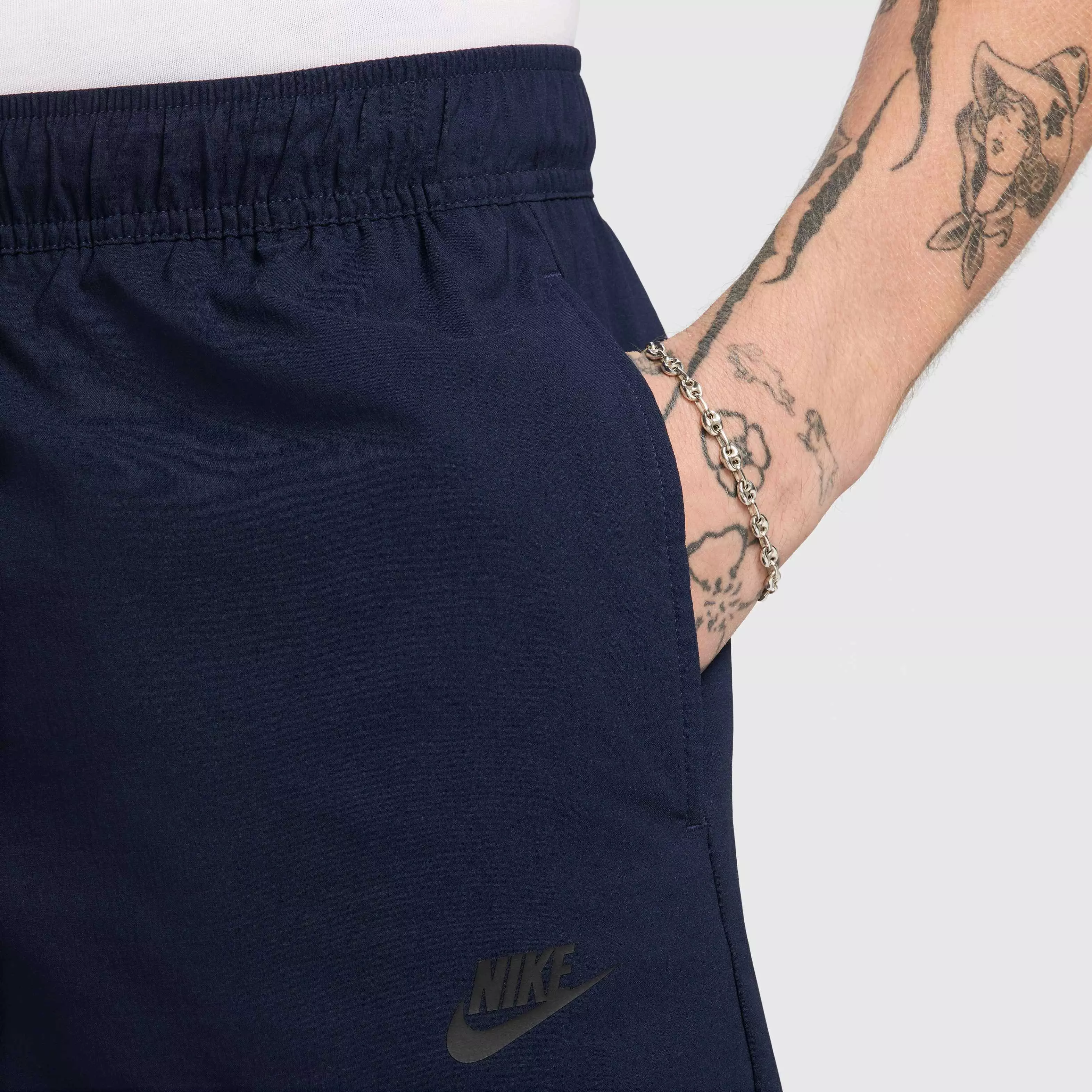 Nike Men's Tech Woven Shorts - BLUE