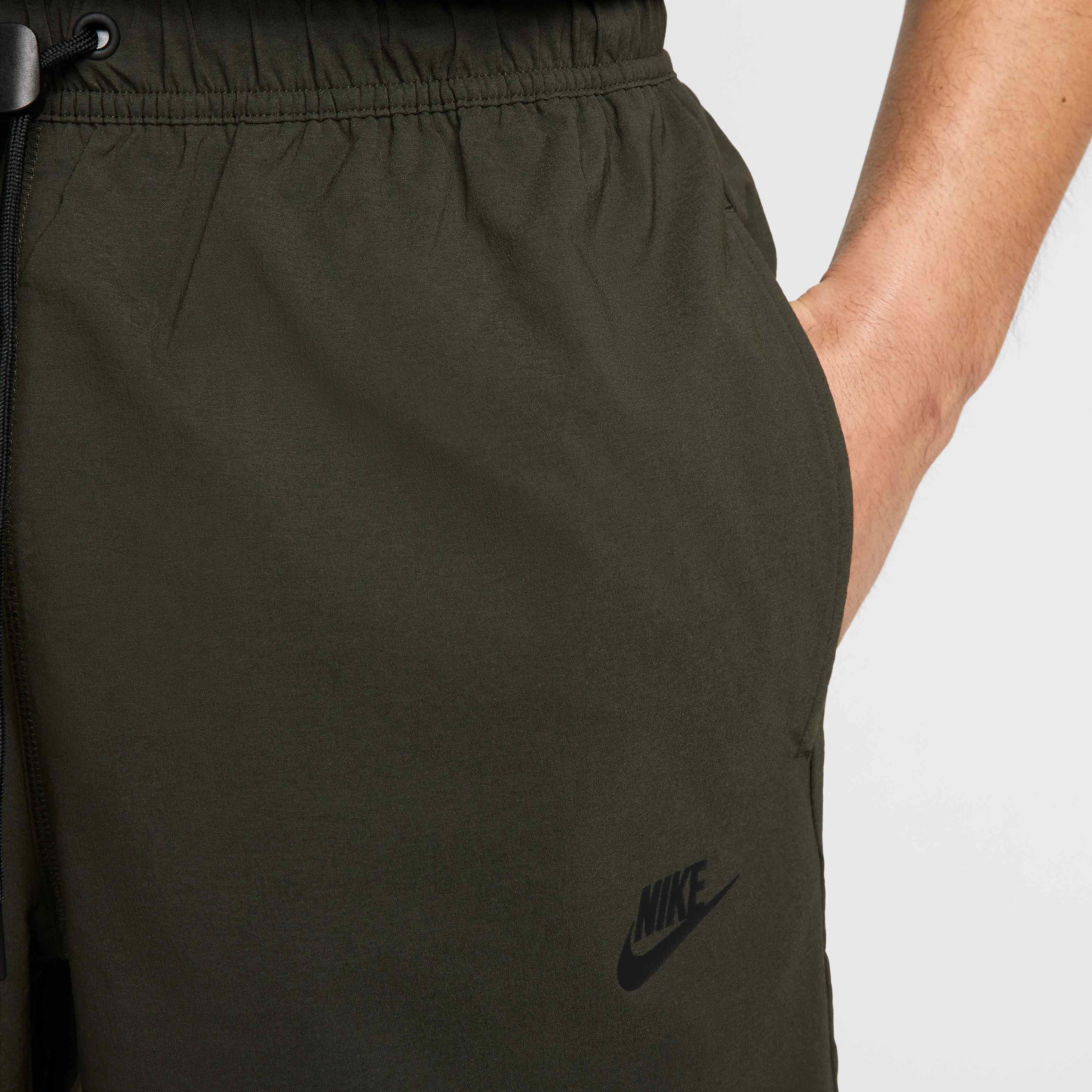Nike Men's Tech Woven Shorts - GREEN Thumbnail View 5