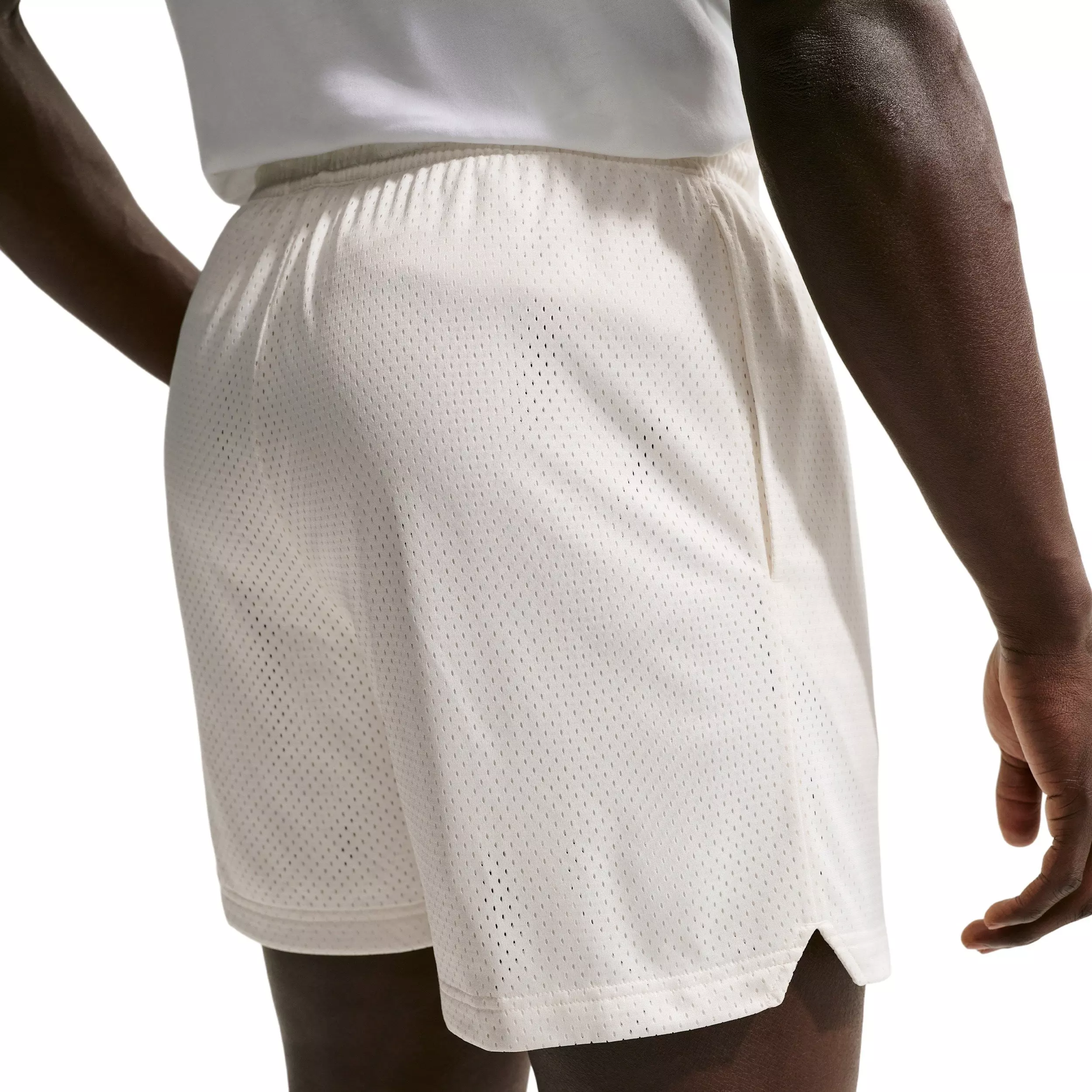 Nike Men's Standard Issue 5" Practice Mesh Basketball Shorts - WHITE