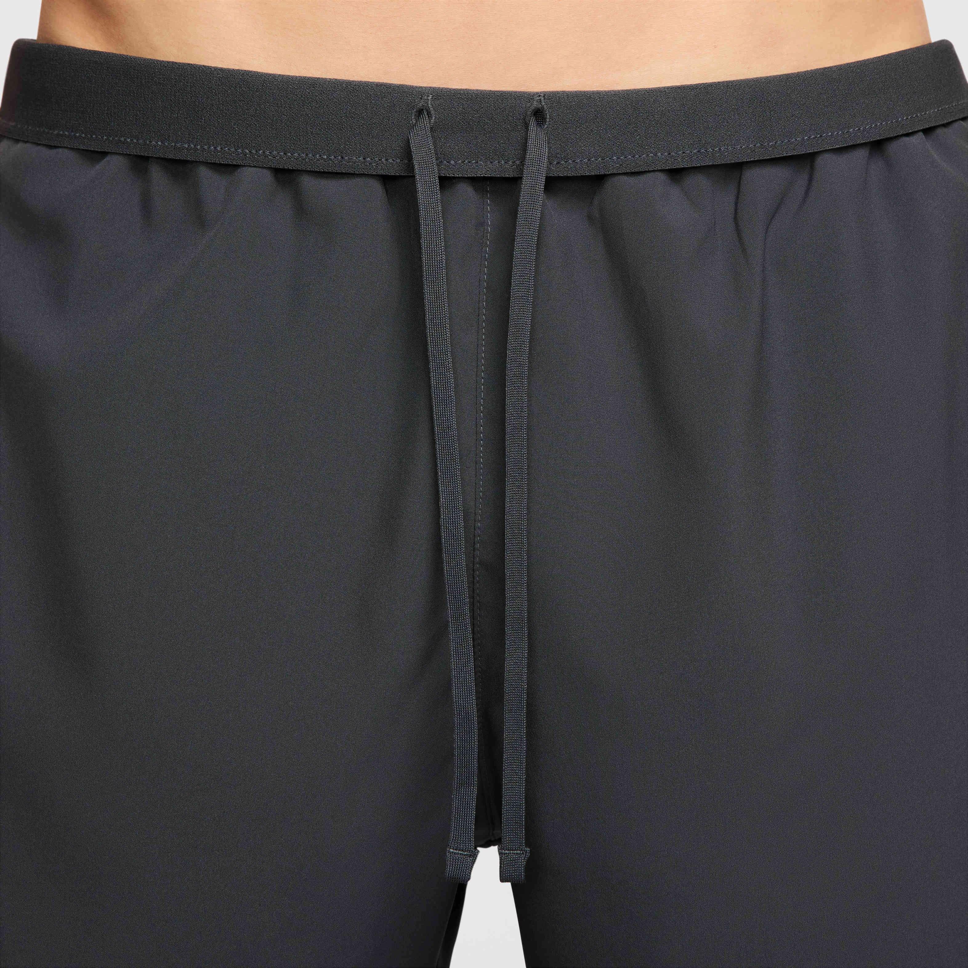 Nike Men's Challenger Flash Dri-FIT 5" Brief-Lined Running Shorts - GREY Thumbnail View 4