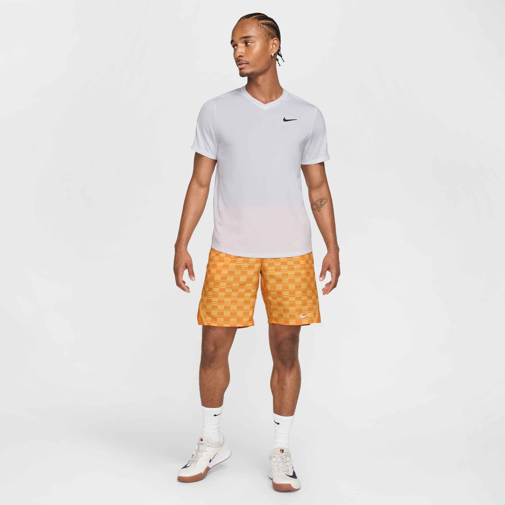 NikeCourt Men's Victory 9" AOP Dri-FIT Tennis Shorts - GOLD Thumbnail View 7
