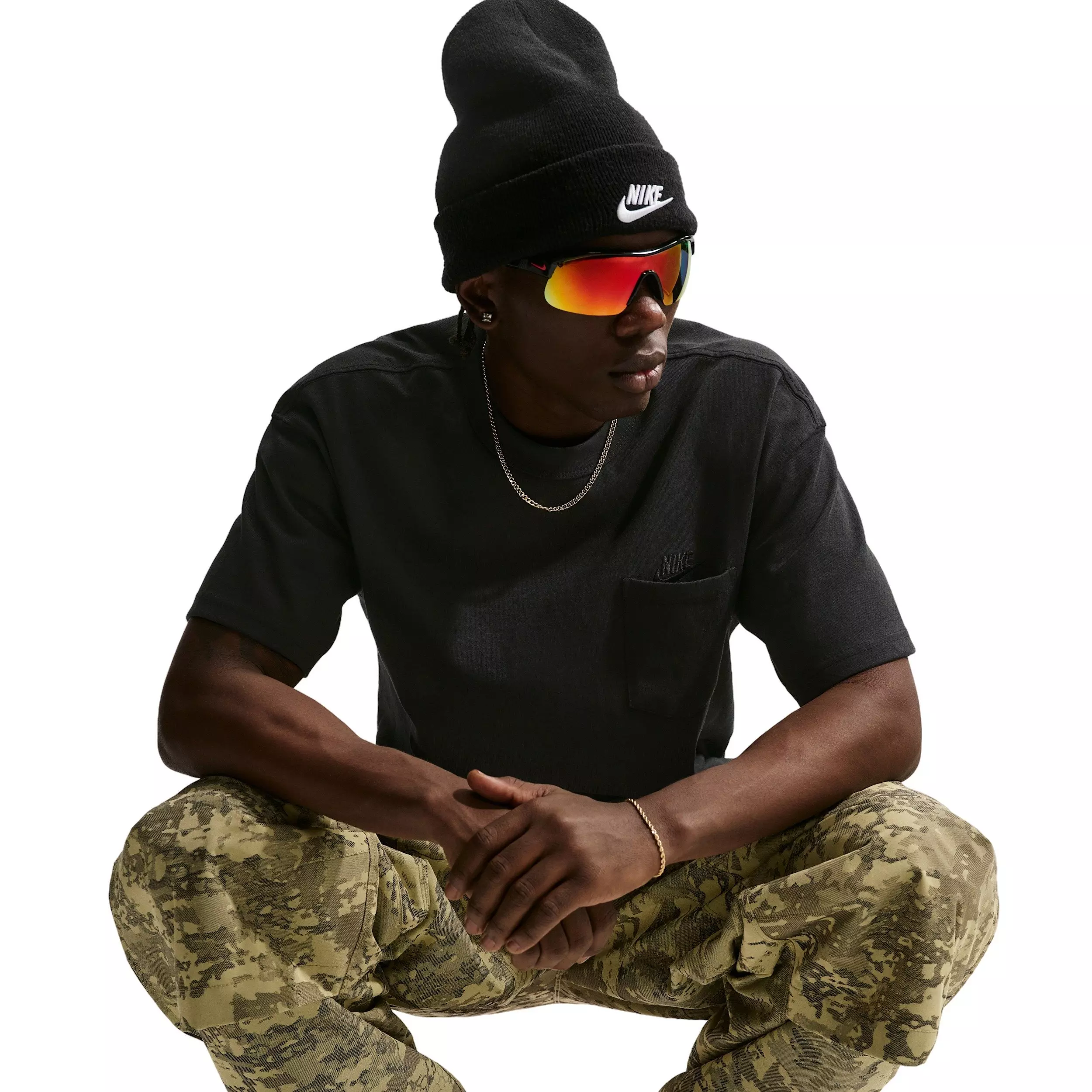 Nike Men's Sportswear LSE Premium Essentials T-Shirt - BLACK