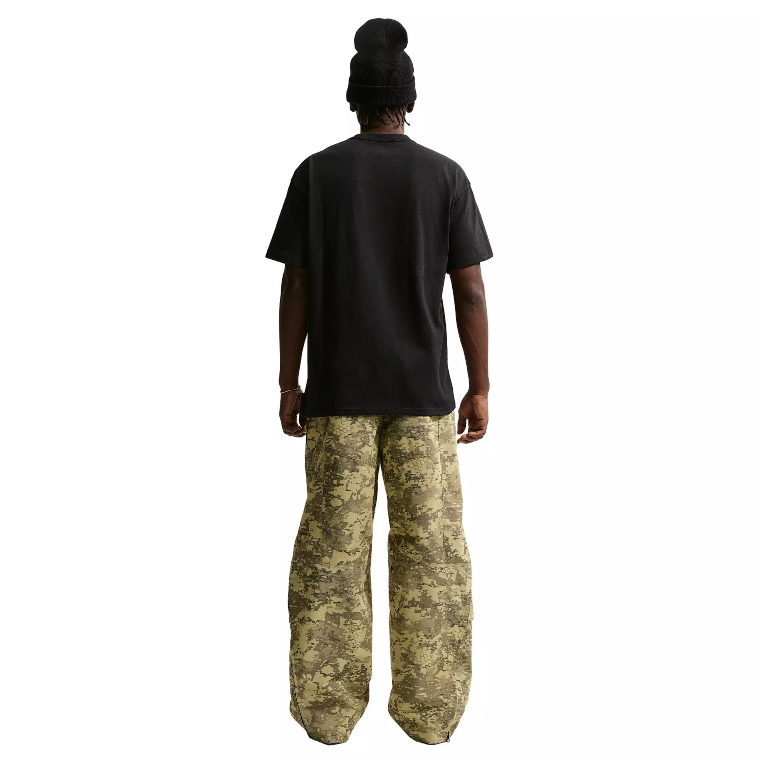 Nike Men's Sportswear LSE Premium Essentials T-Shirt - BLACK