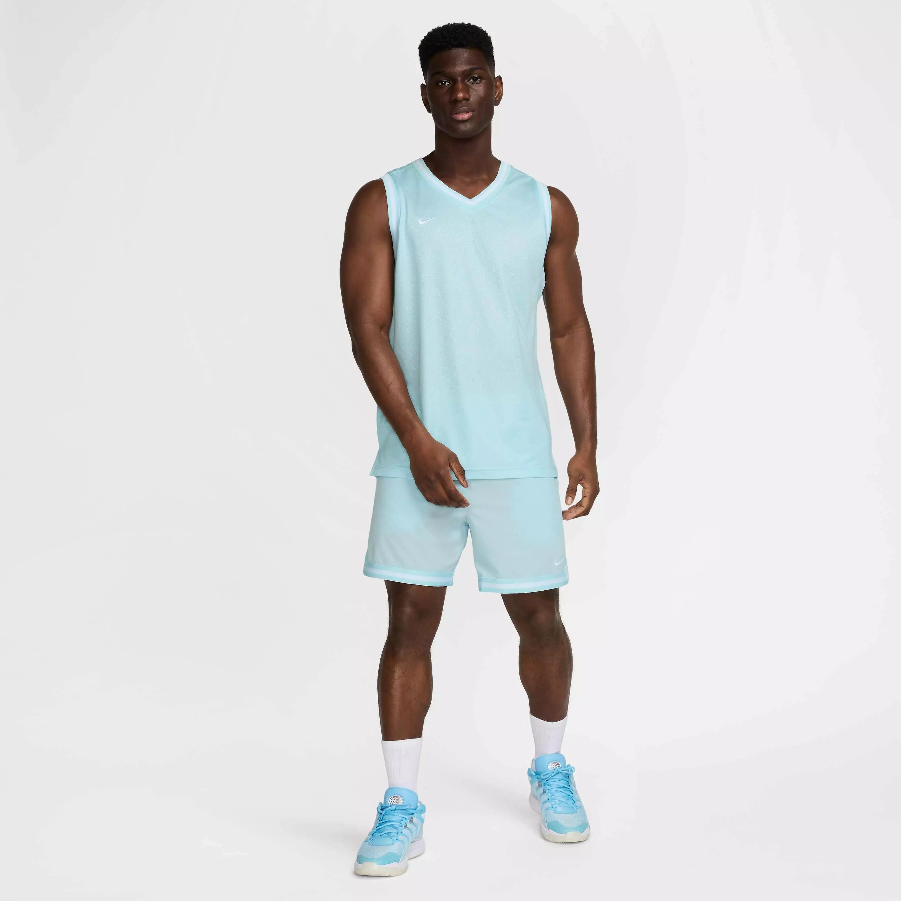 Nike Men's DNA Dri-FIT 6" UV Woven Basketball Shorts -Blue - BLUE