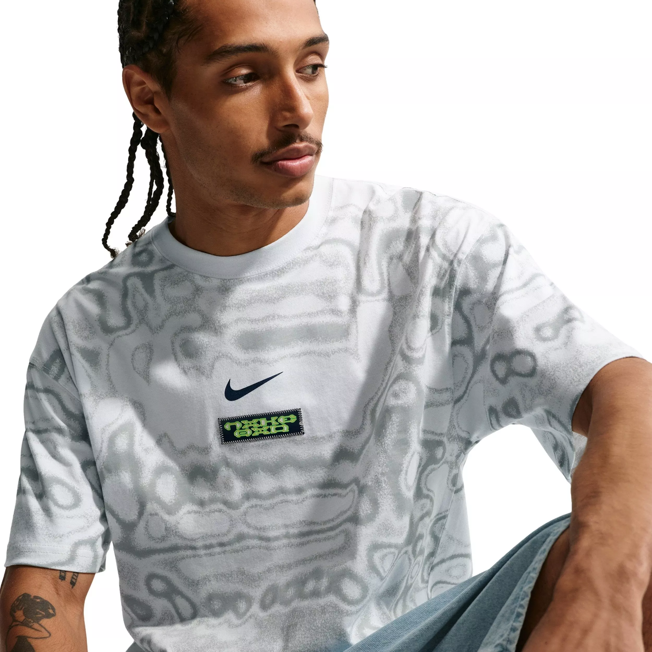 Nike Men's Sportswear LSE AM Day AOP T-Shirt - WHITE