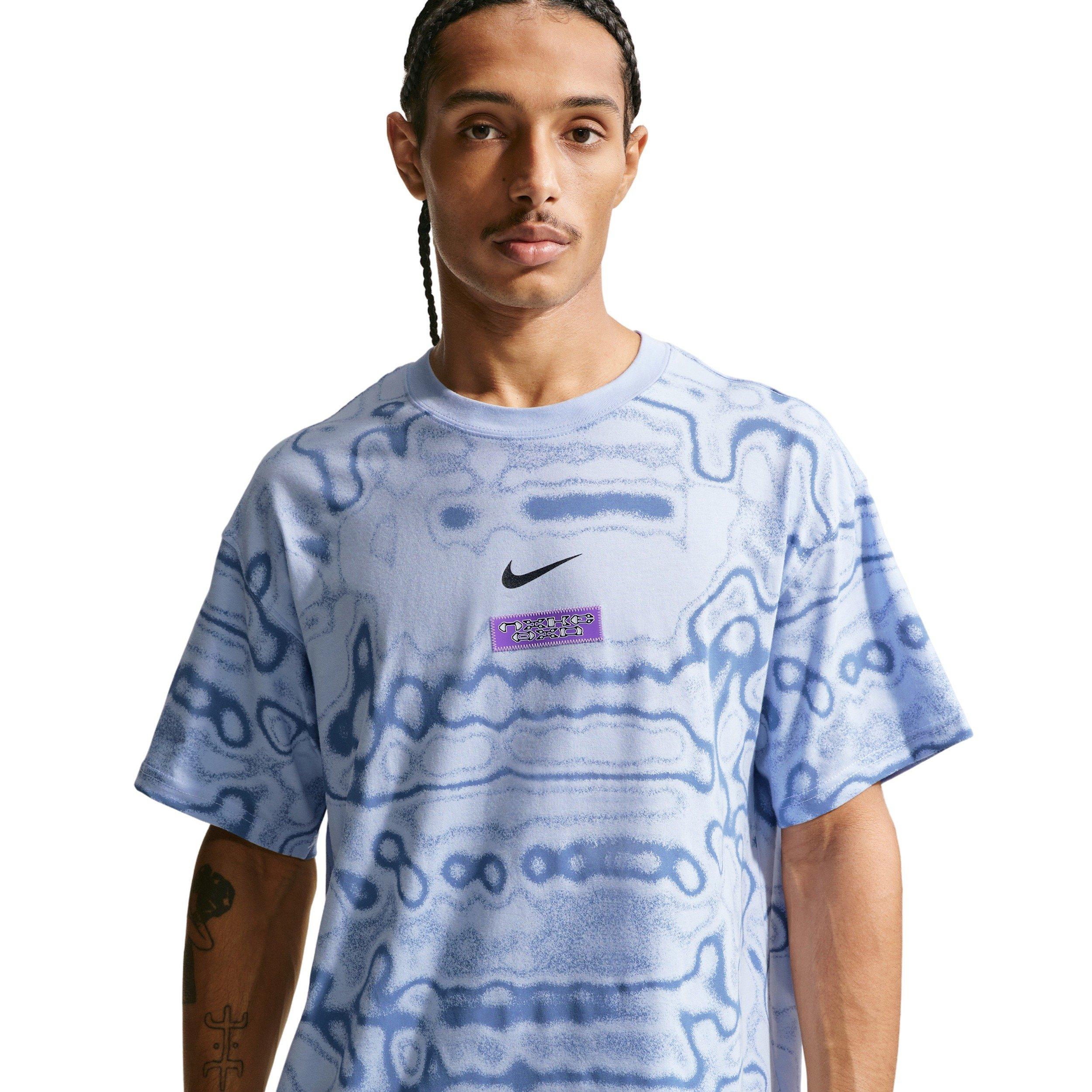 Nike Men's Sportswear LSE AM Day AOP T-Shirt - BLUE