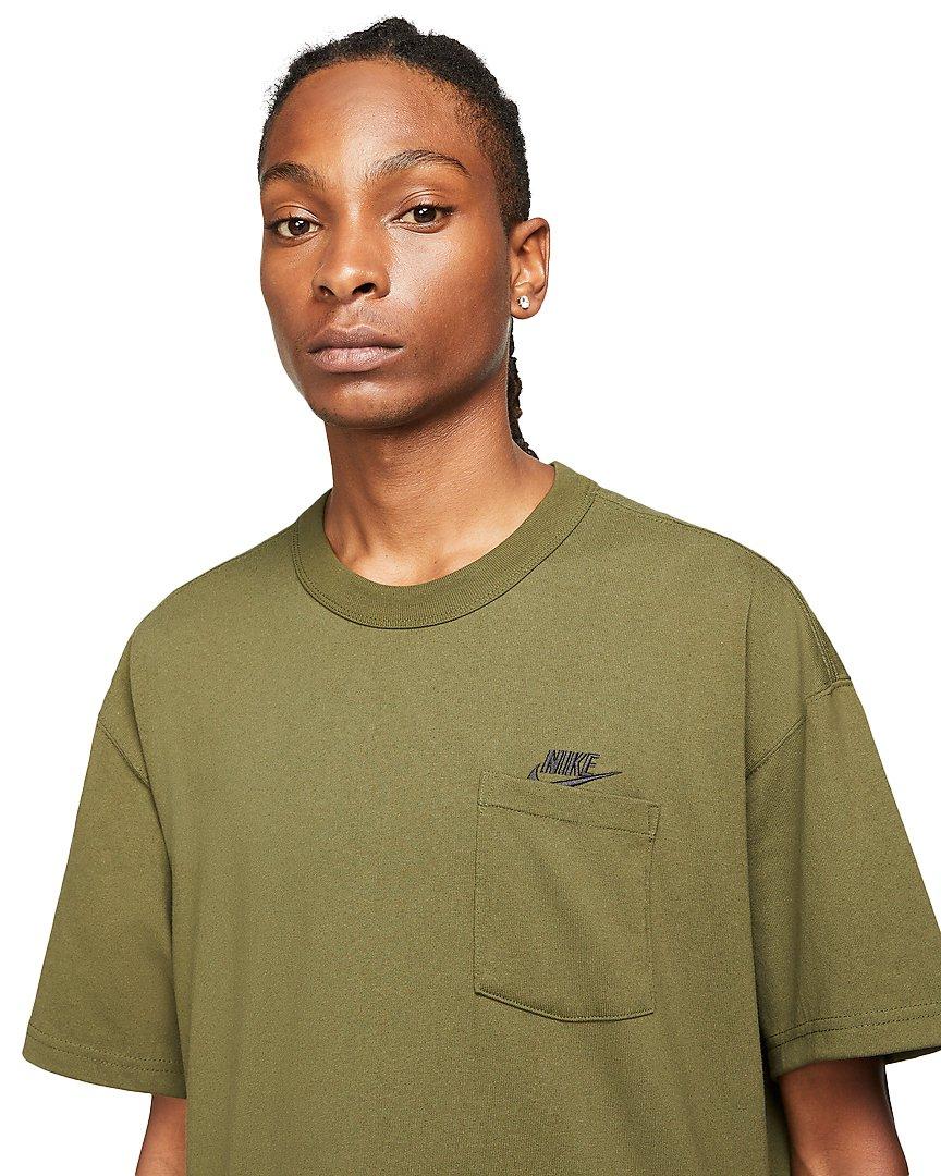 Nike Men's Sportswear Premium Essentials Pocket T-Shirt - Green