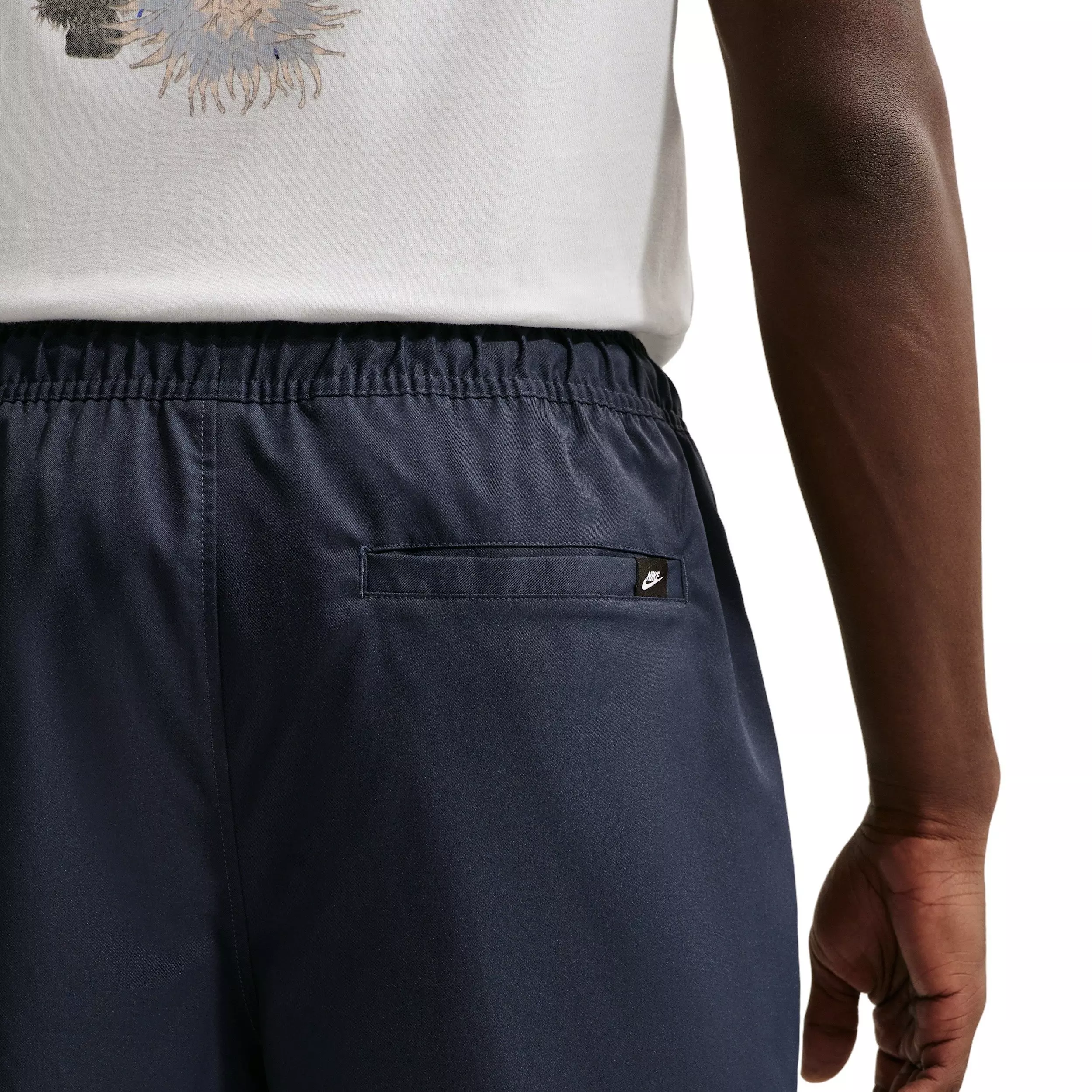 Nike Men's Club Woven Tapered Pants - BLUE