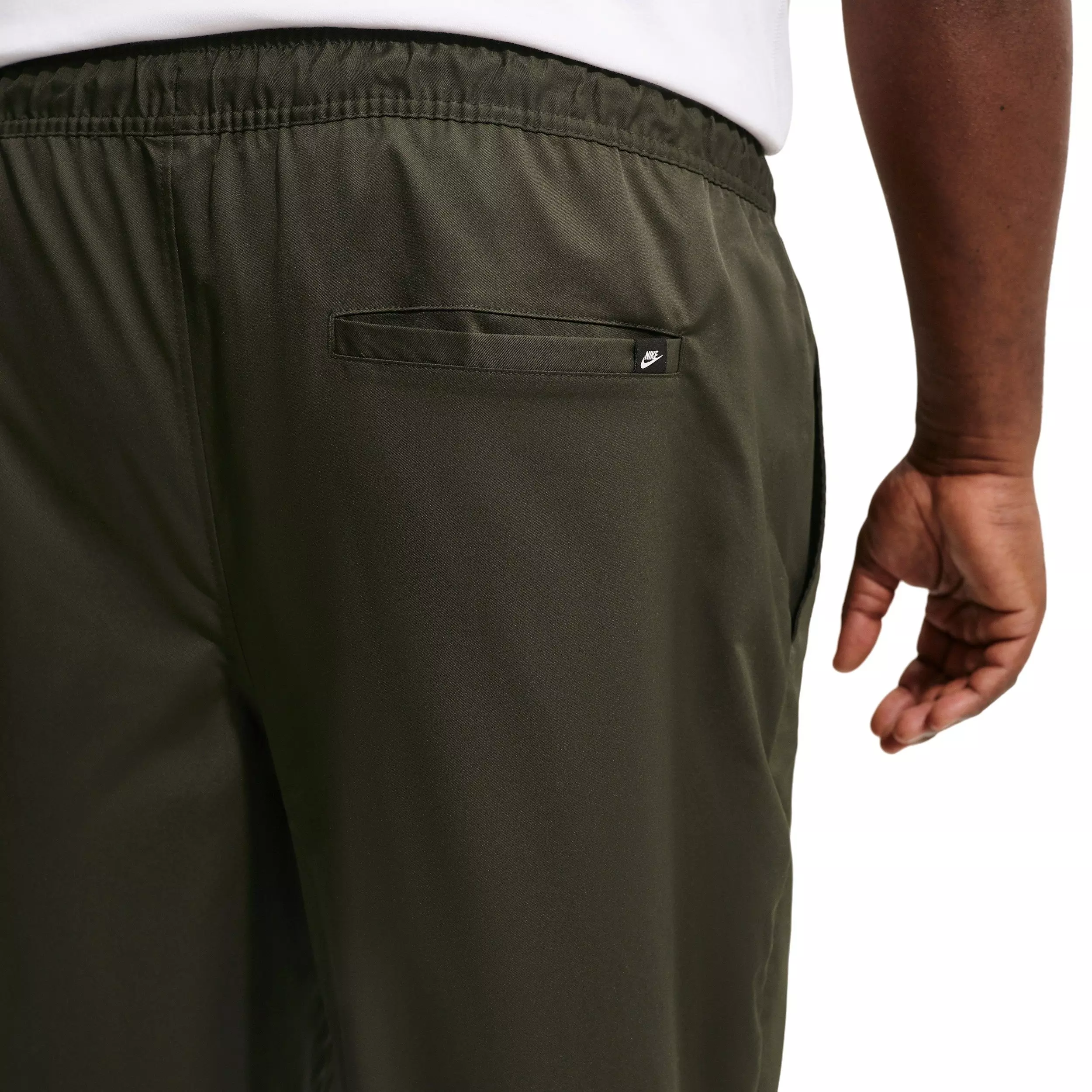 Nike Men's Club Woven Tapered Twill Pants - GREEN