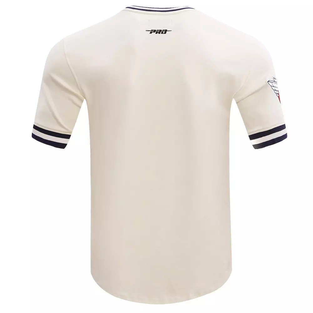 Pro Standard Men's MLB Cleveland Guardians Retro Classic Double Knit Tee - Eggshell/Navy - EGGSHELL/NAVY