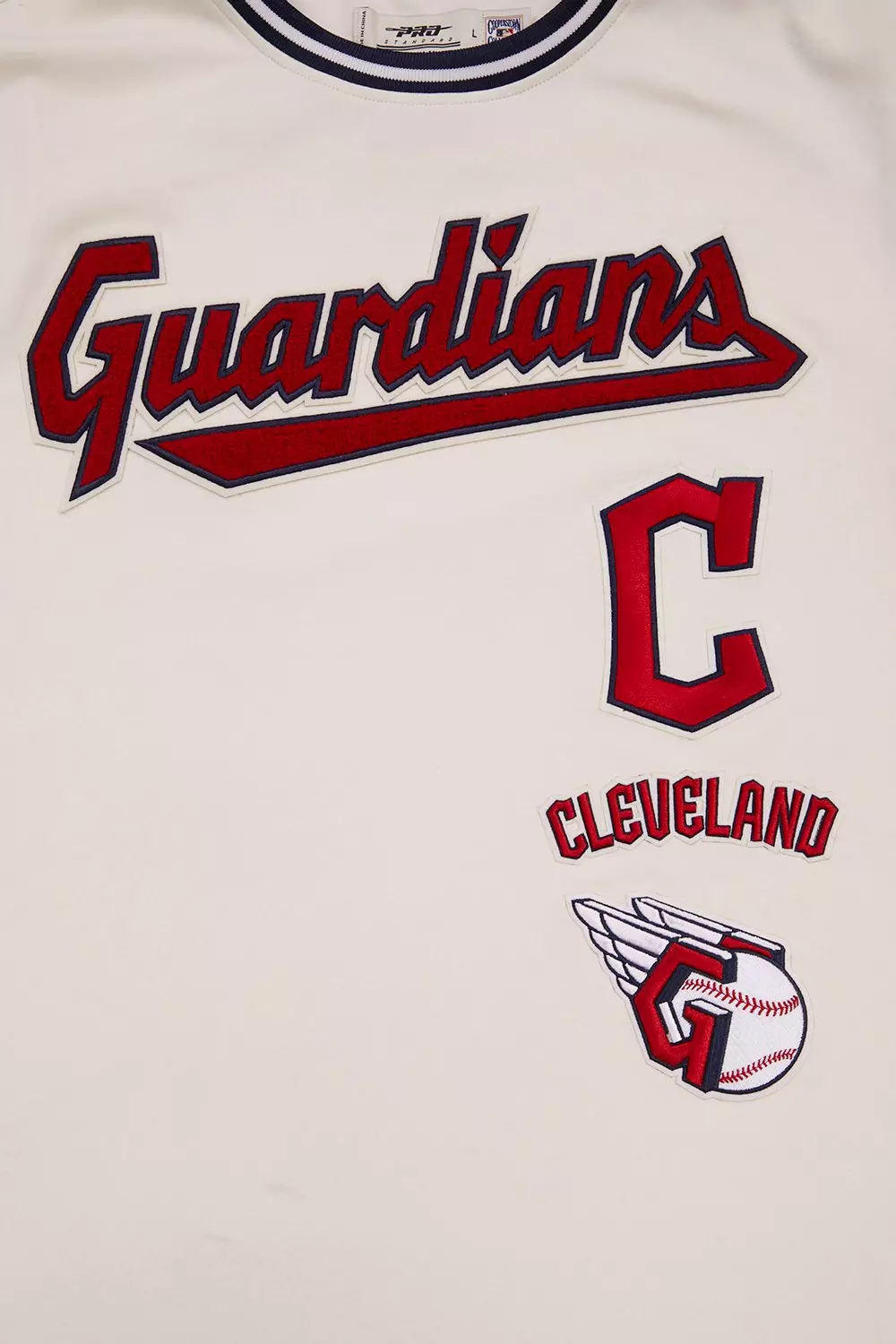 Pro Standard Men's MLB Cleveland Guardians Retro Classic Double Knit Tee - Eggshell/Navy - EGGSHELL/NAVY
