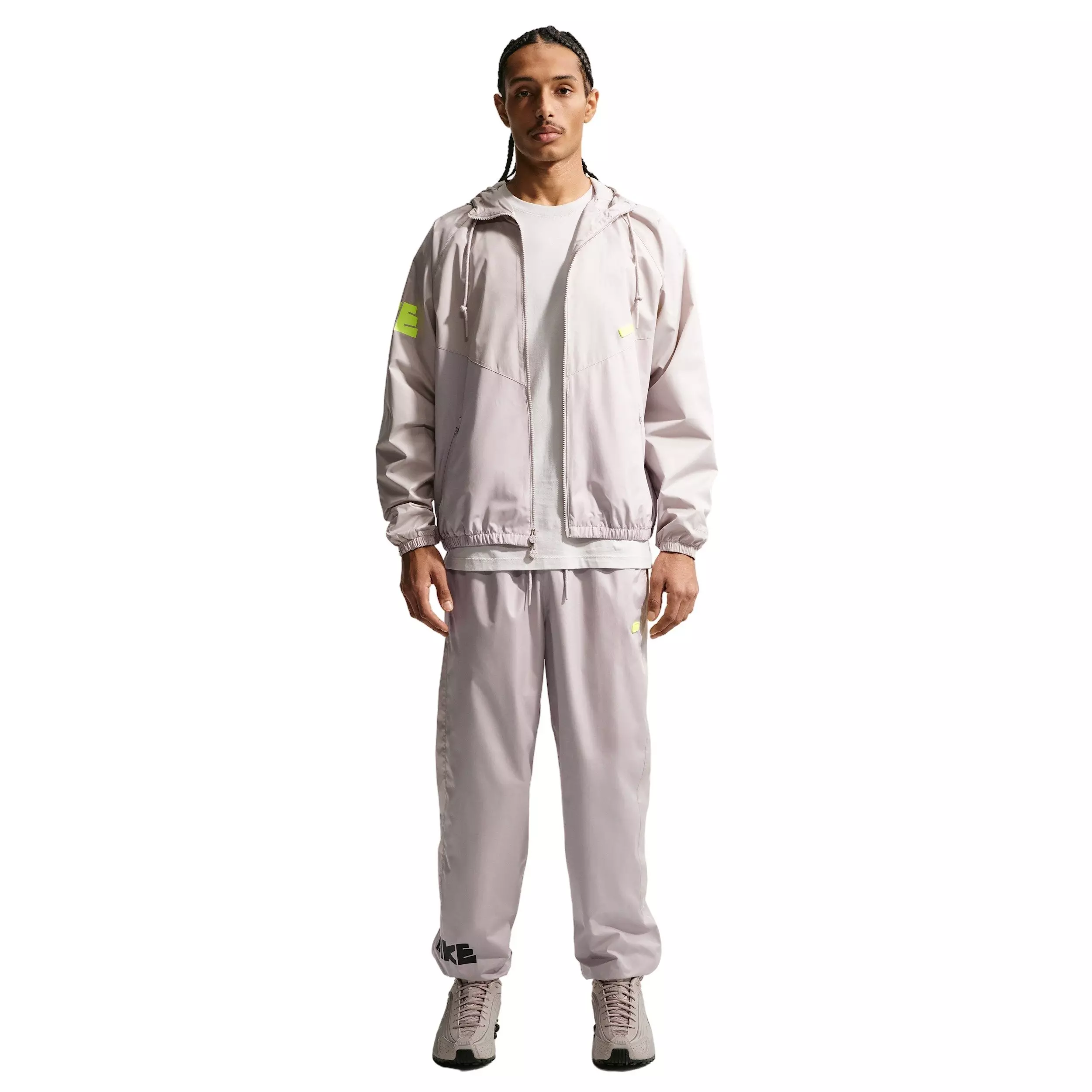 Nike Men's Windrunner Graphic Woven Jacket - CREAM/VOLT