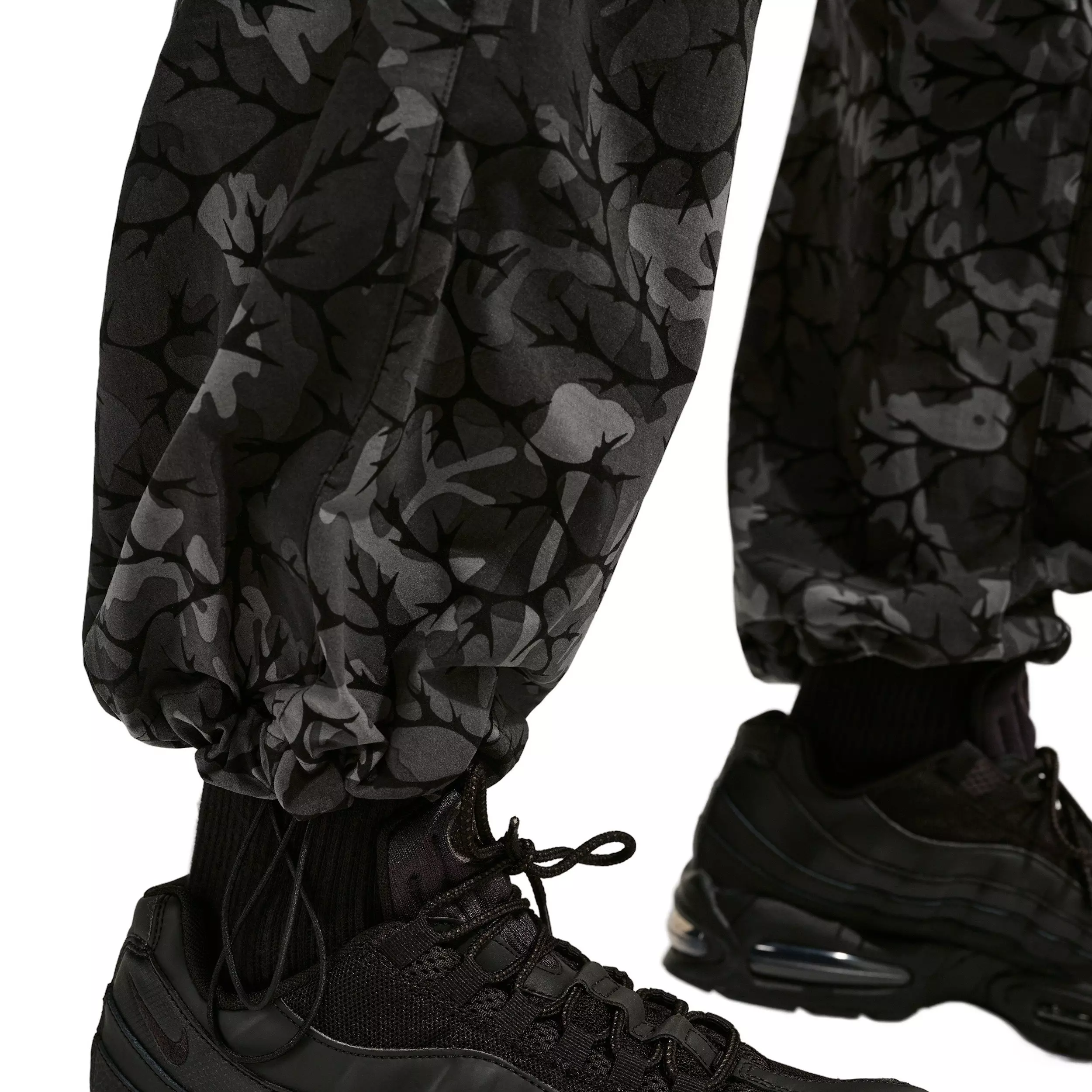 Nike Men's Tech Dri-FIT Woven AOP Pants - BLACK