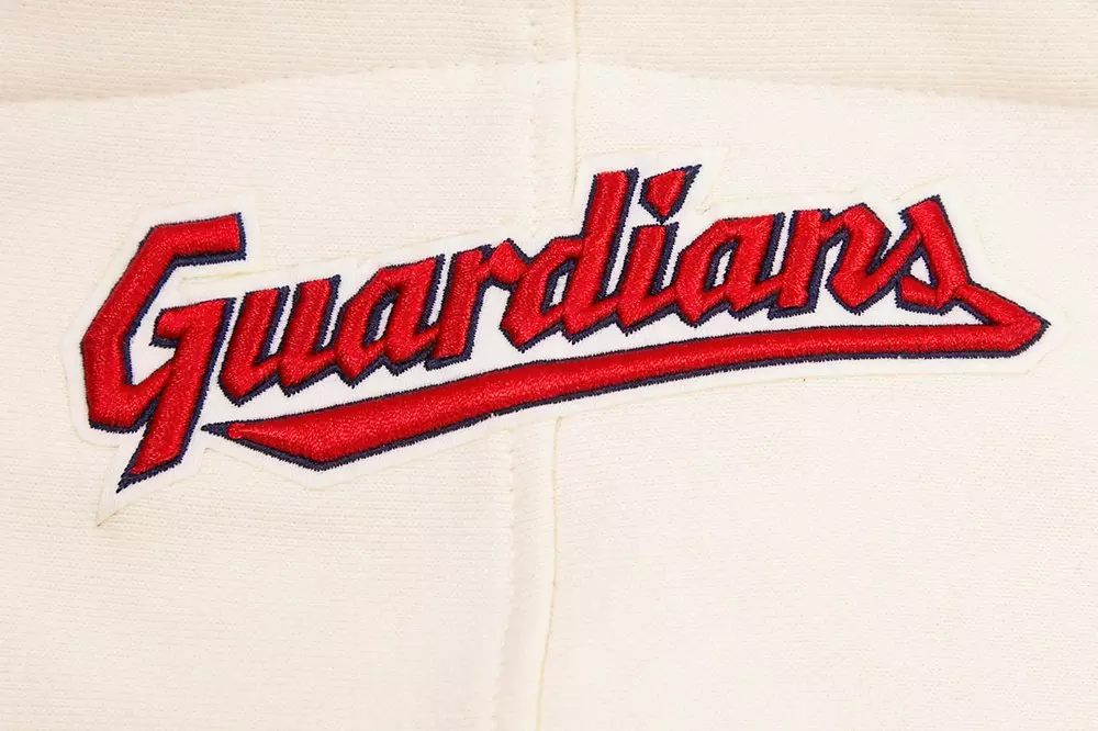 Pro Standard Men's MLB Cleveland Guardians Retro Classic Fleece Pullover Hoodie -Eggshell/Navy - EGGSHELL/NAVY