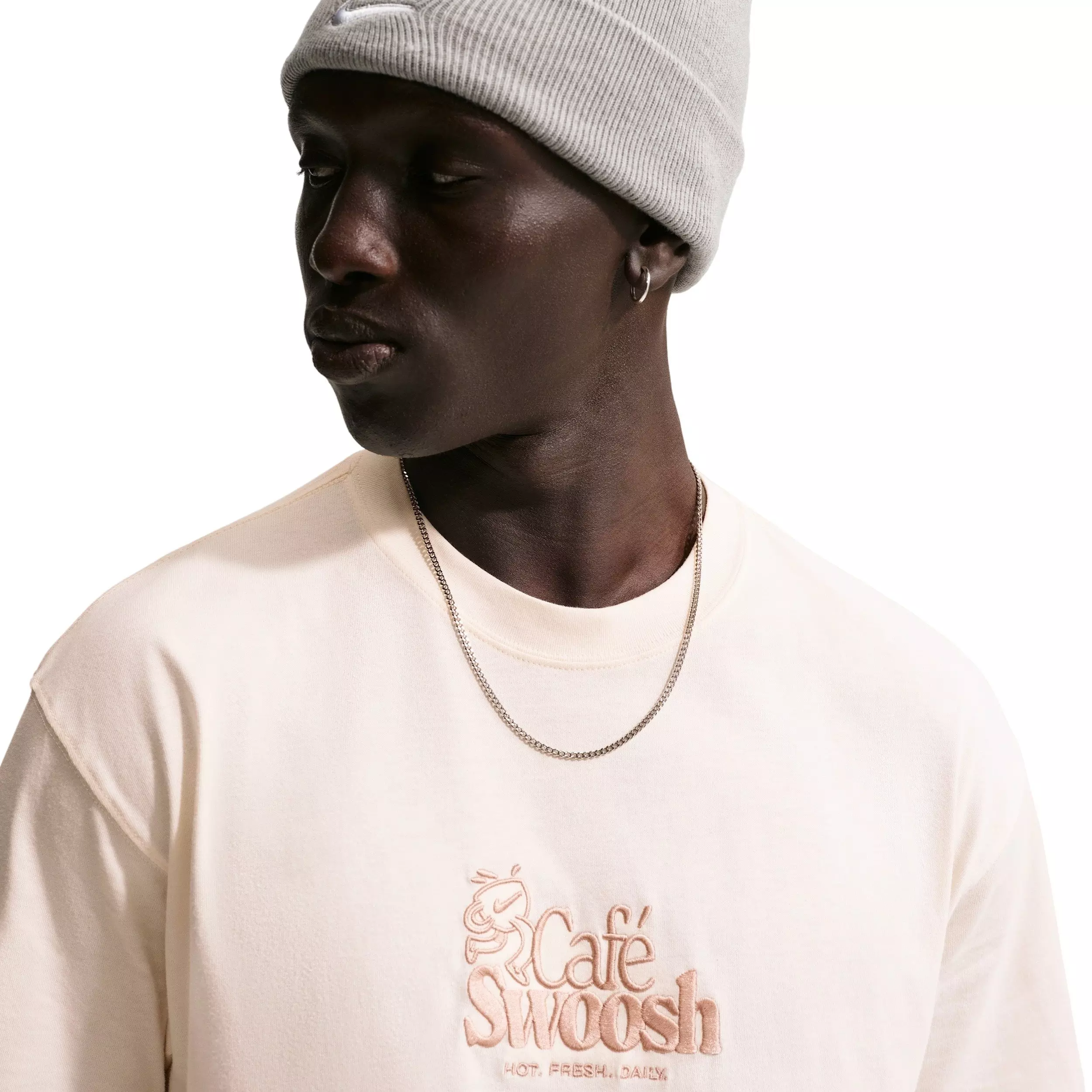 Nike Men's Sportswear LSE Cafe-Swoosh T-Shirt - CHALK