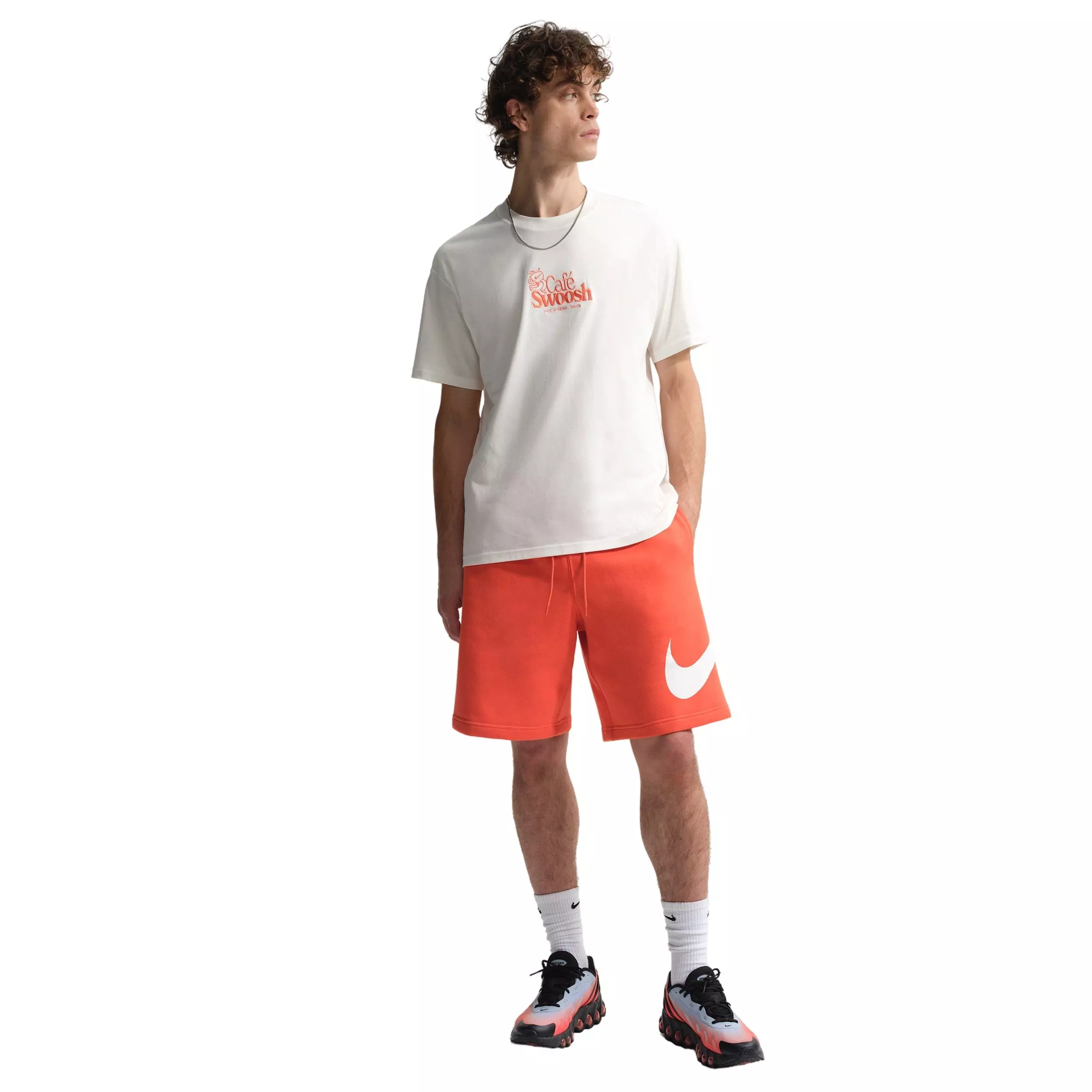 Nike Men's Sportswear LSE Cafe-Swoosh T-Shirt - SAIL