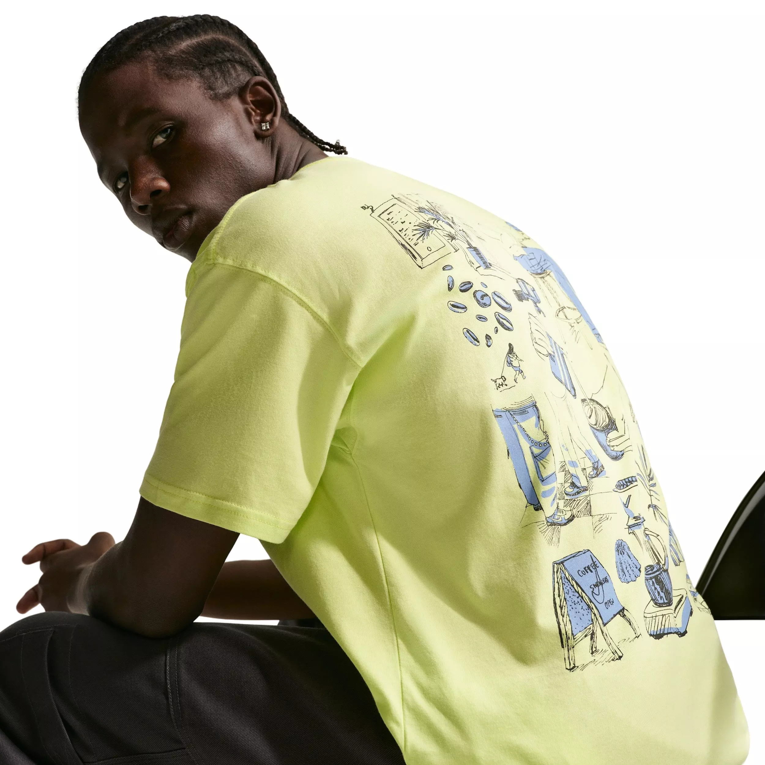 Nike Men's Sportswear LSE Cafe-Swoosh T-Shirt - YELLOW