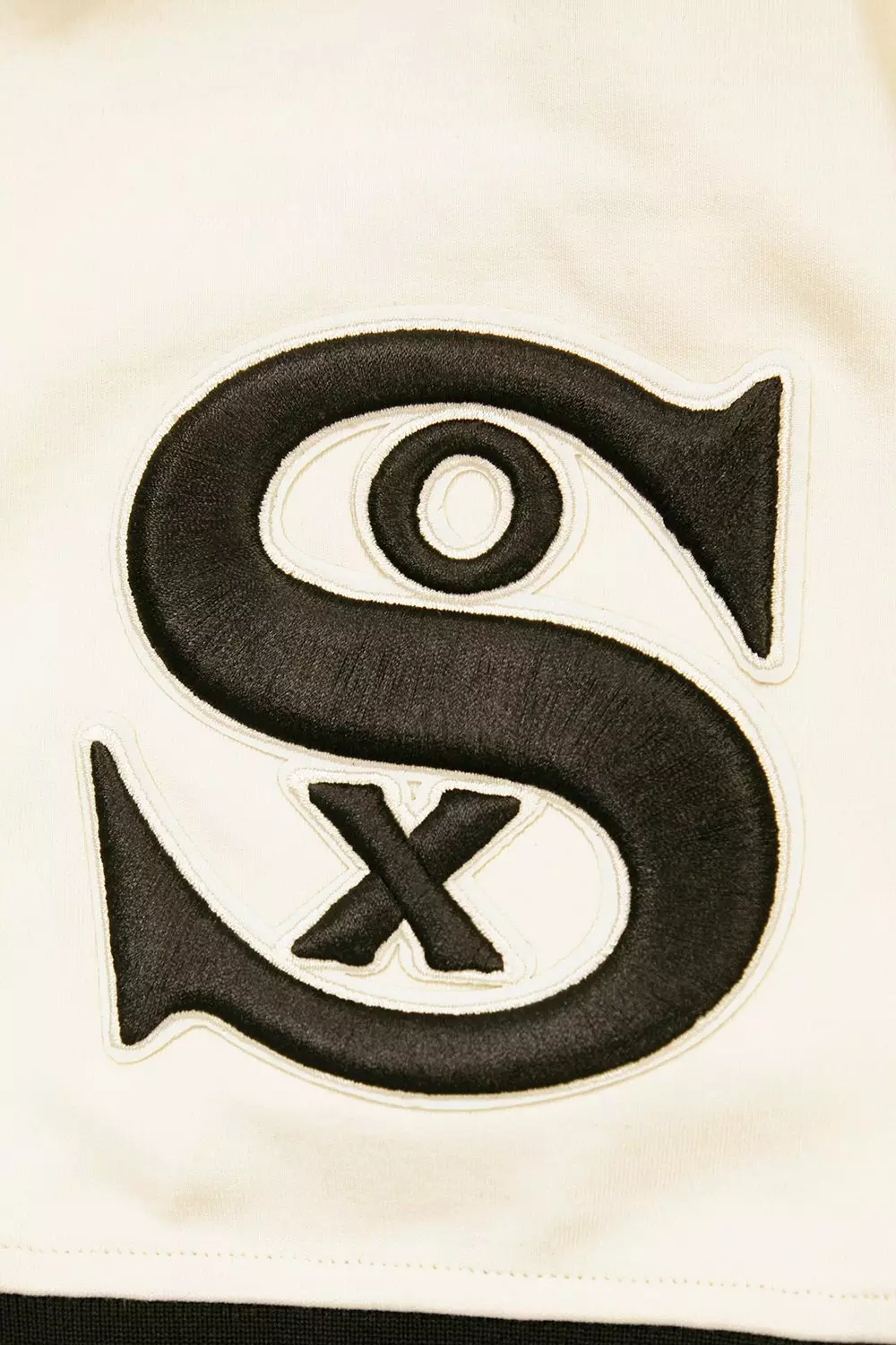 Pro Standard Men's MLB Chicago White Sox Retro Classic Double Knit Tee - Eggshell/Black - EGGSHELL/BLACK