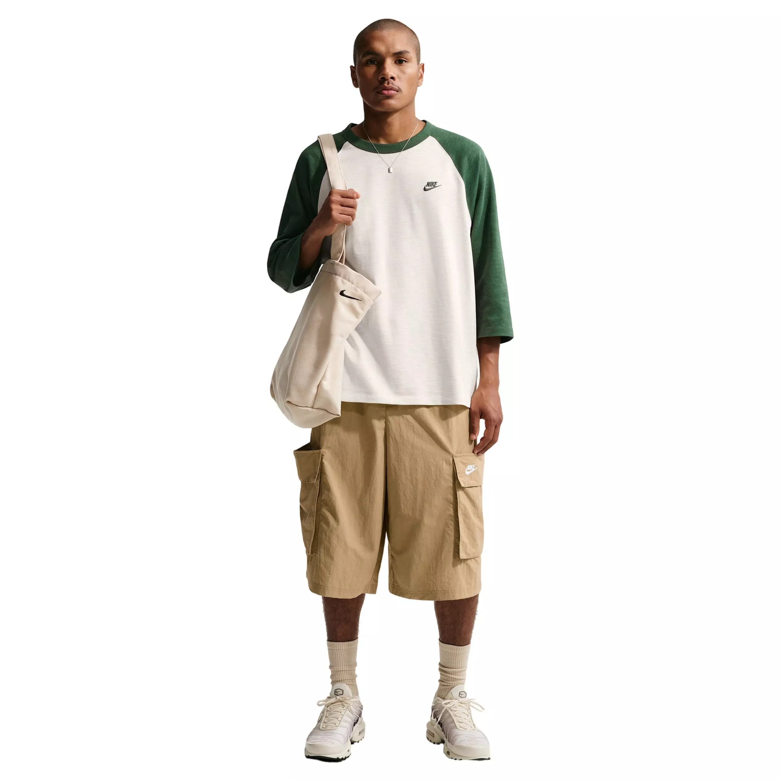 Nike Men's Sportswear Club 3/4-Sleeve Raglan Top - GREEN/CHALK