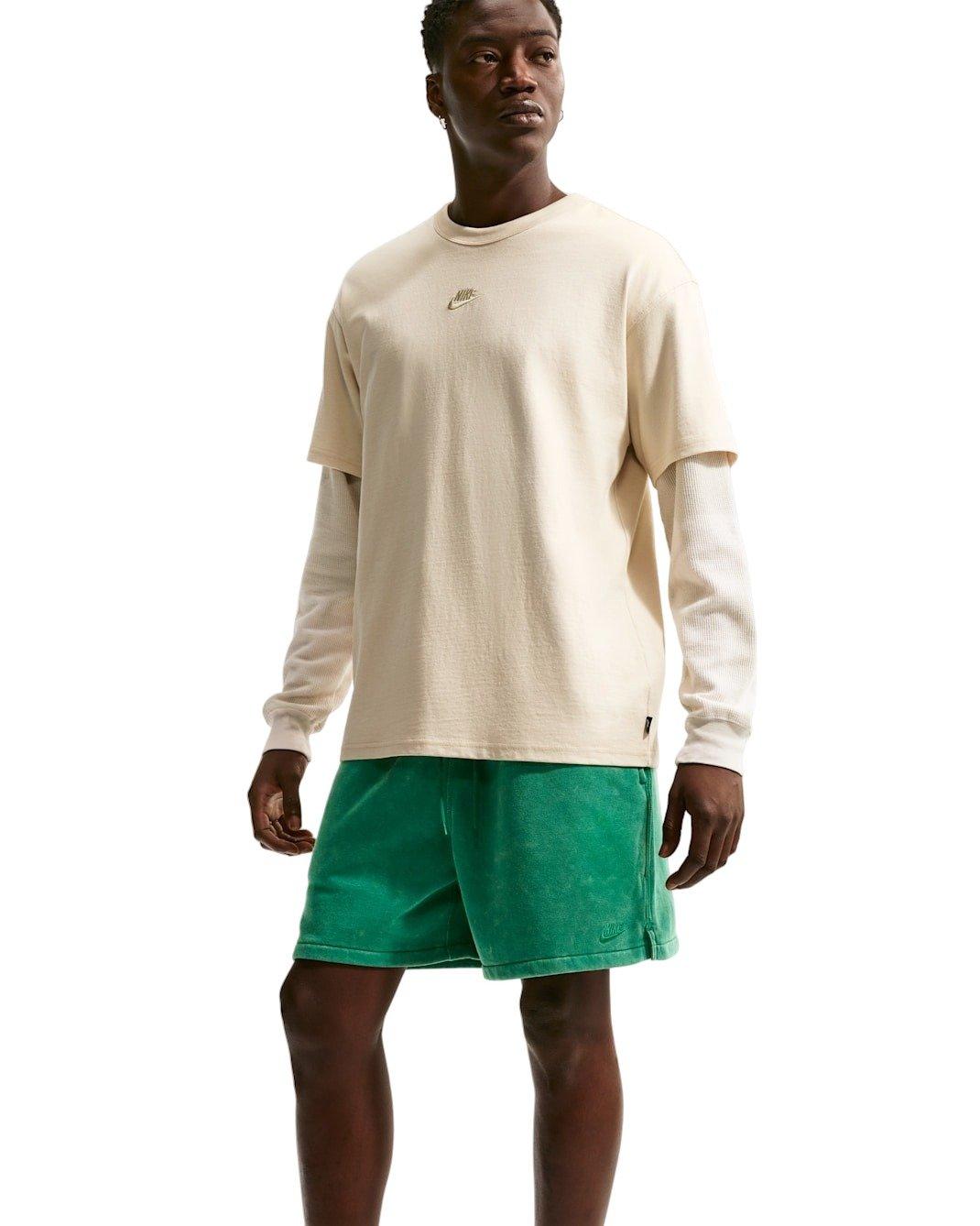Nike Men's Club Flow BB Fleece CWA Shorts - GREEN Thumbnail View 3