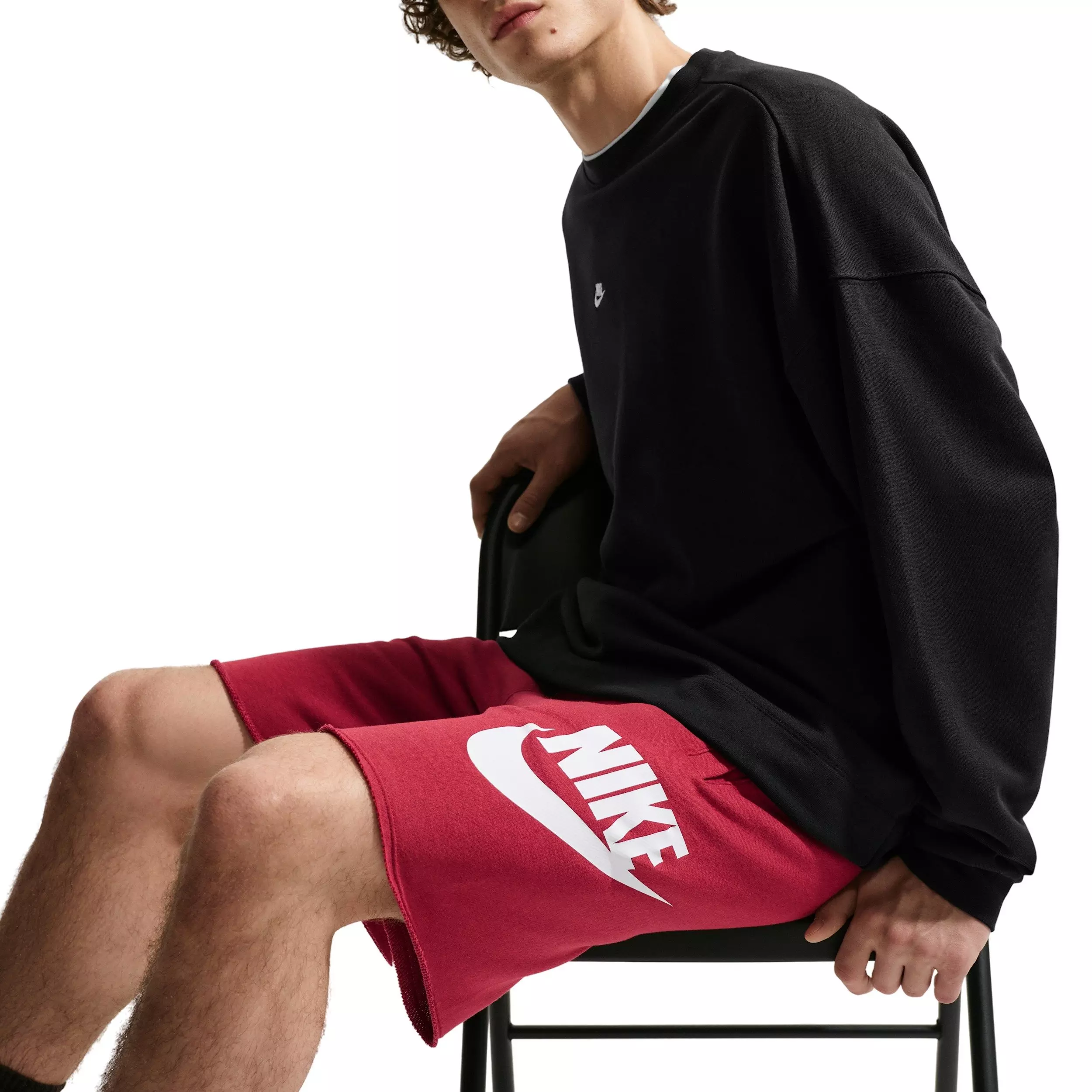 Nike Men's Club Alumni French Terry Shorts - CRIMSON