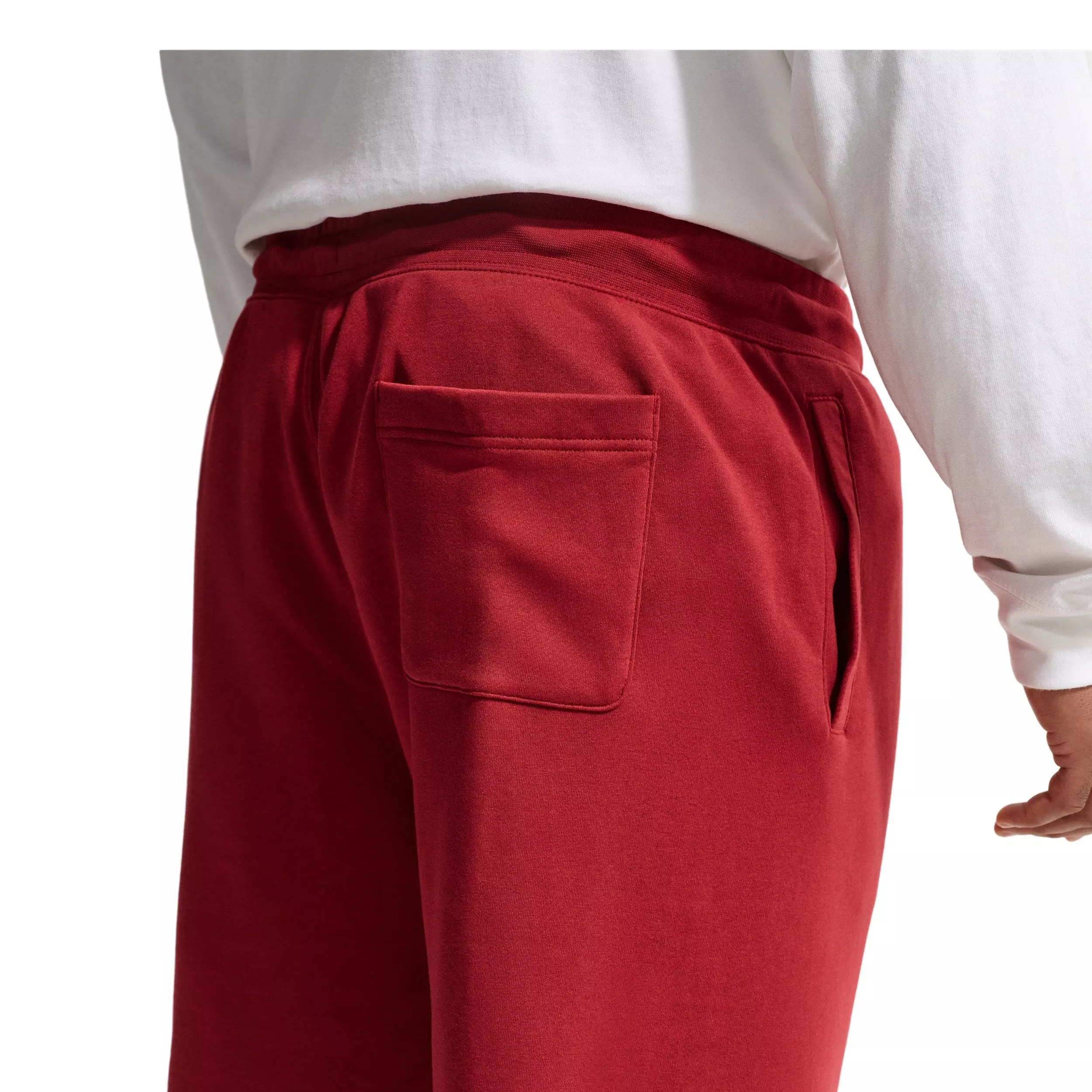 Nike Men's Club Alumni French Terry Shorts - CRIMSON