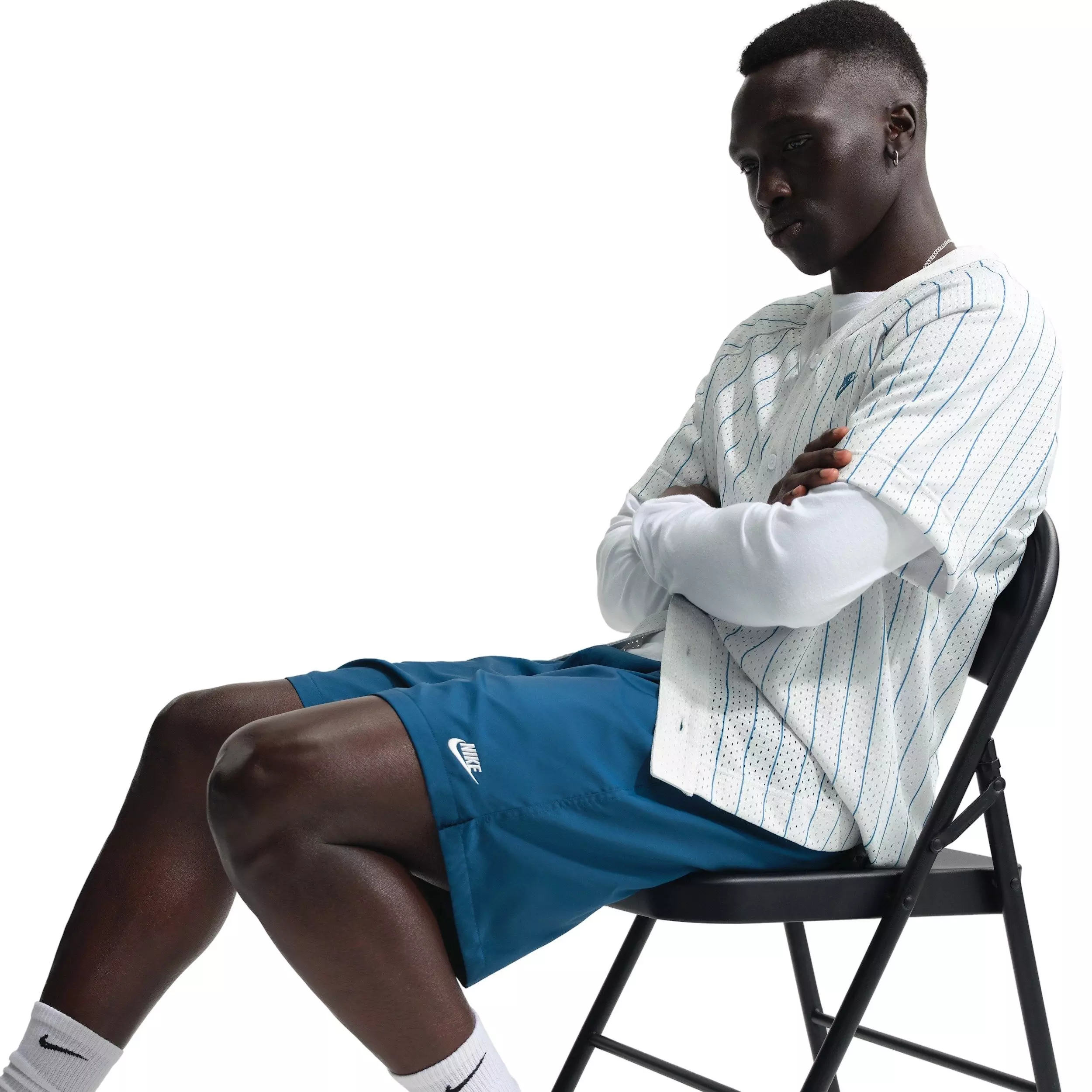 Nike Men's Club Woven Flow Shorts - BLUE