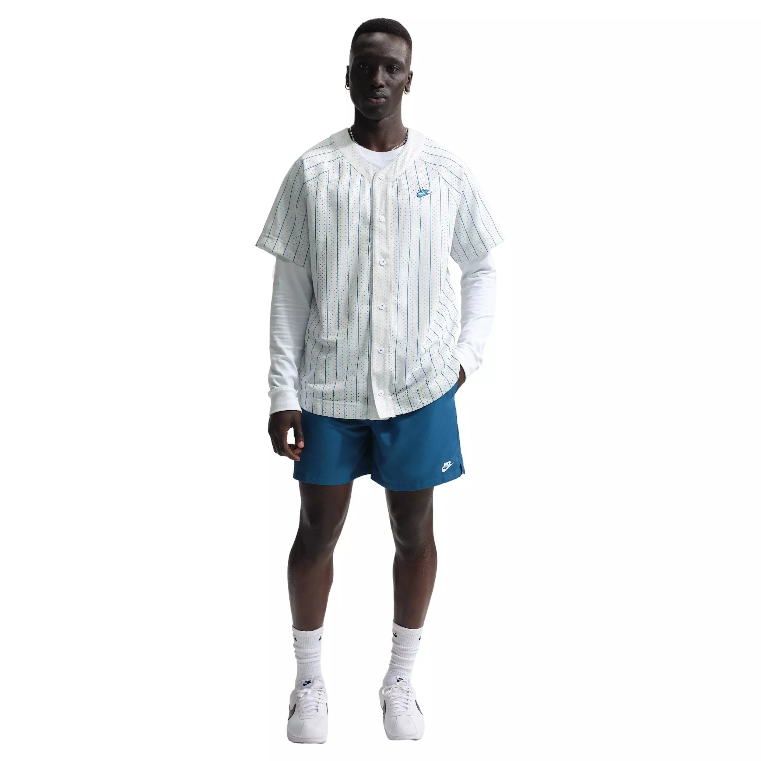 Nike Men's Club Woven Relaxed Flow Shorts - BLUE