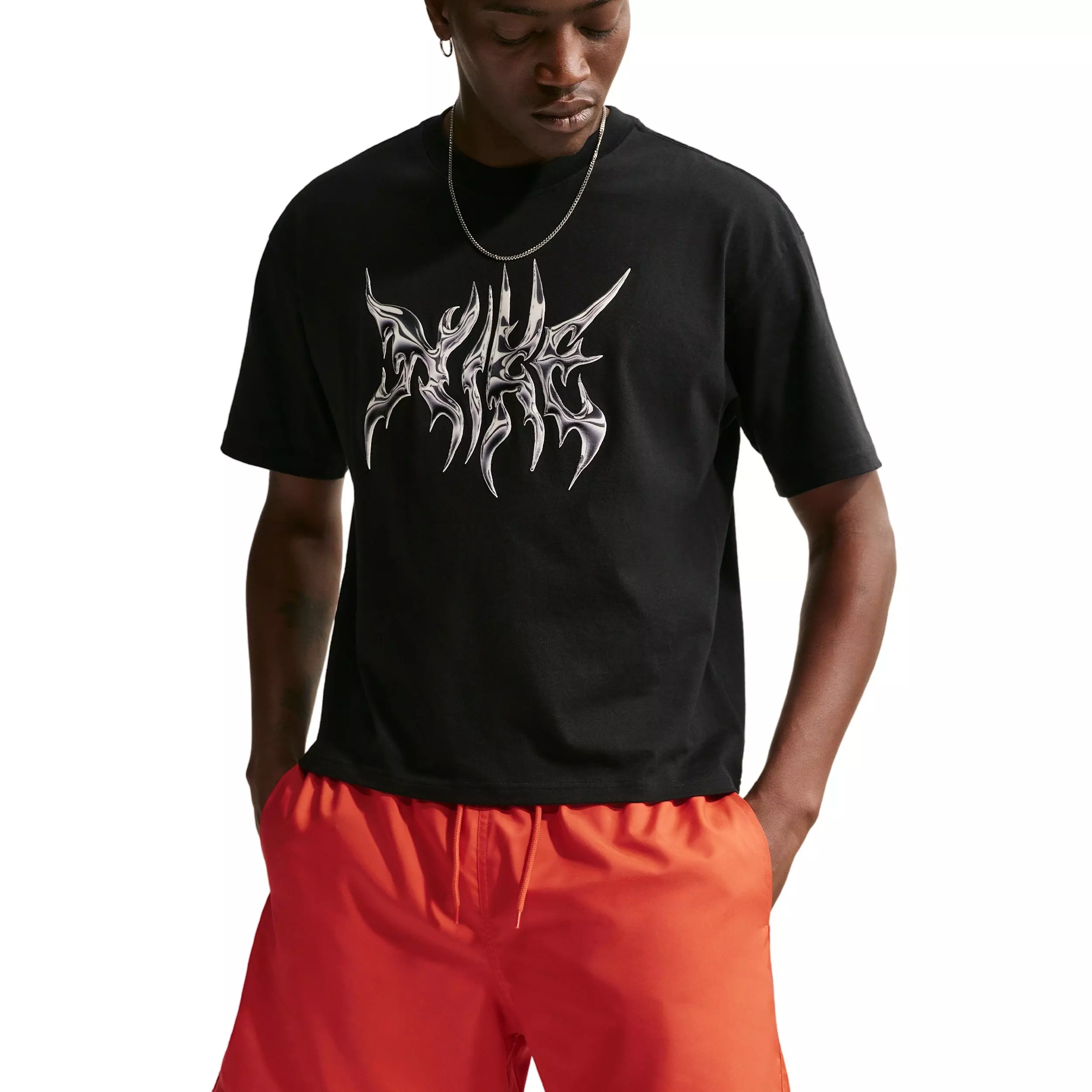 Nike Men's Club Woven Flow Shorts - ORANGE