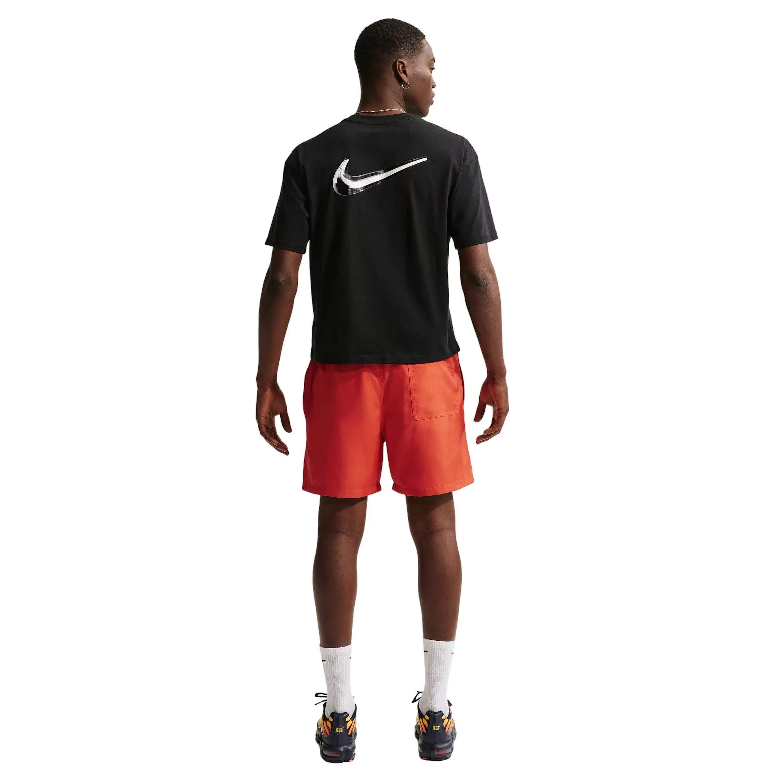Nike Men's Club Woven Flow Shorts - ORANGE