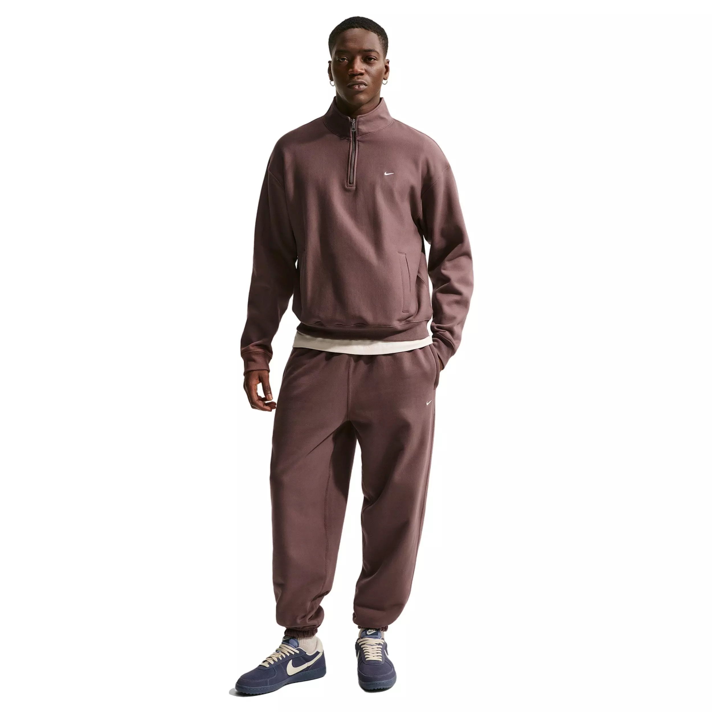 Nike Men's Solo Swoosh Fleece Quarter-Zip Top - Tattoo Purple - TATTOO PURPLE