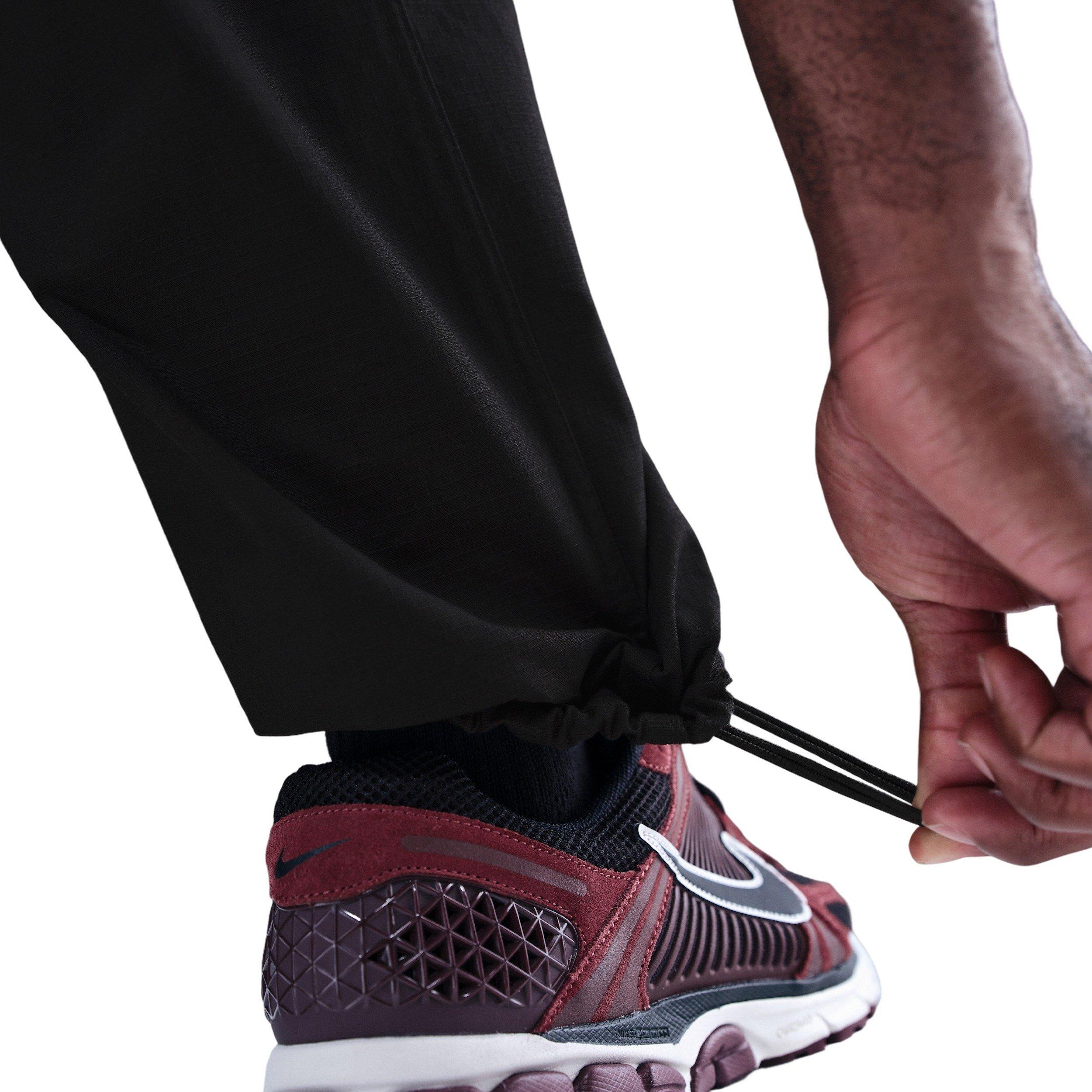 Nike Men's Sportswear Club Woven CL Cargo Pants - BLACK Thumbnail View 4