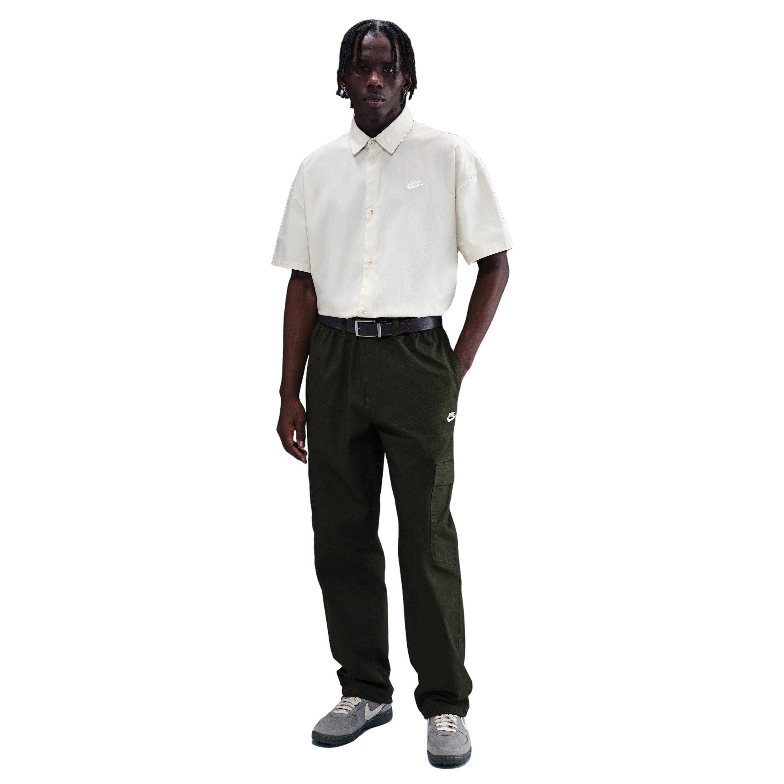 Nike Men's Sportswear Club Woven CL Cargo Pants - GREEN Thumbnail View 3