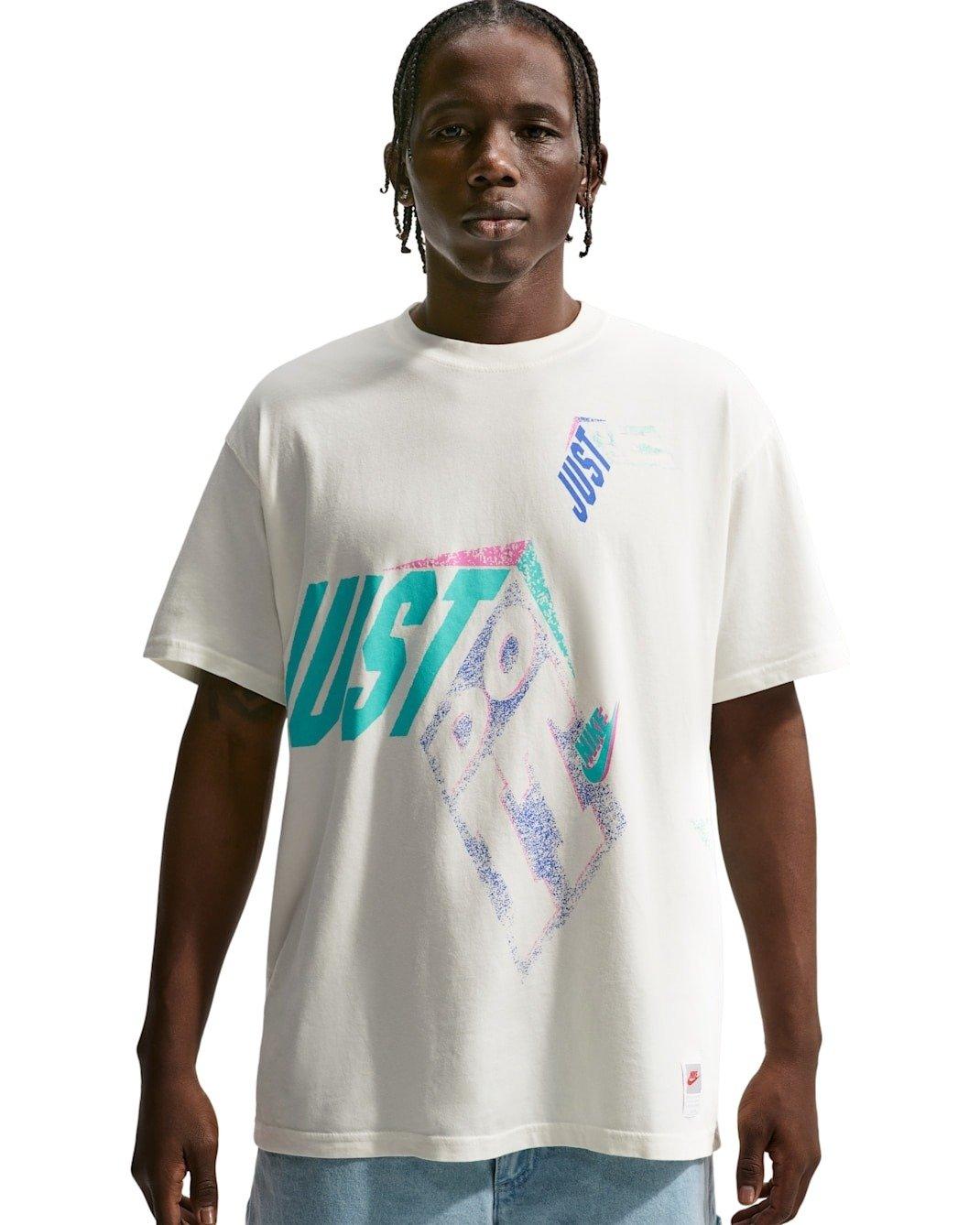 Nike Men's Sportswear Short-Sleeve Max90 DNAR4 T-Shirt - WHITE Thumbnail View 1