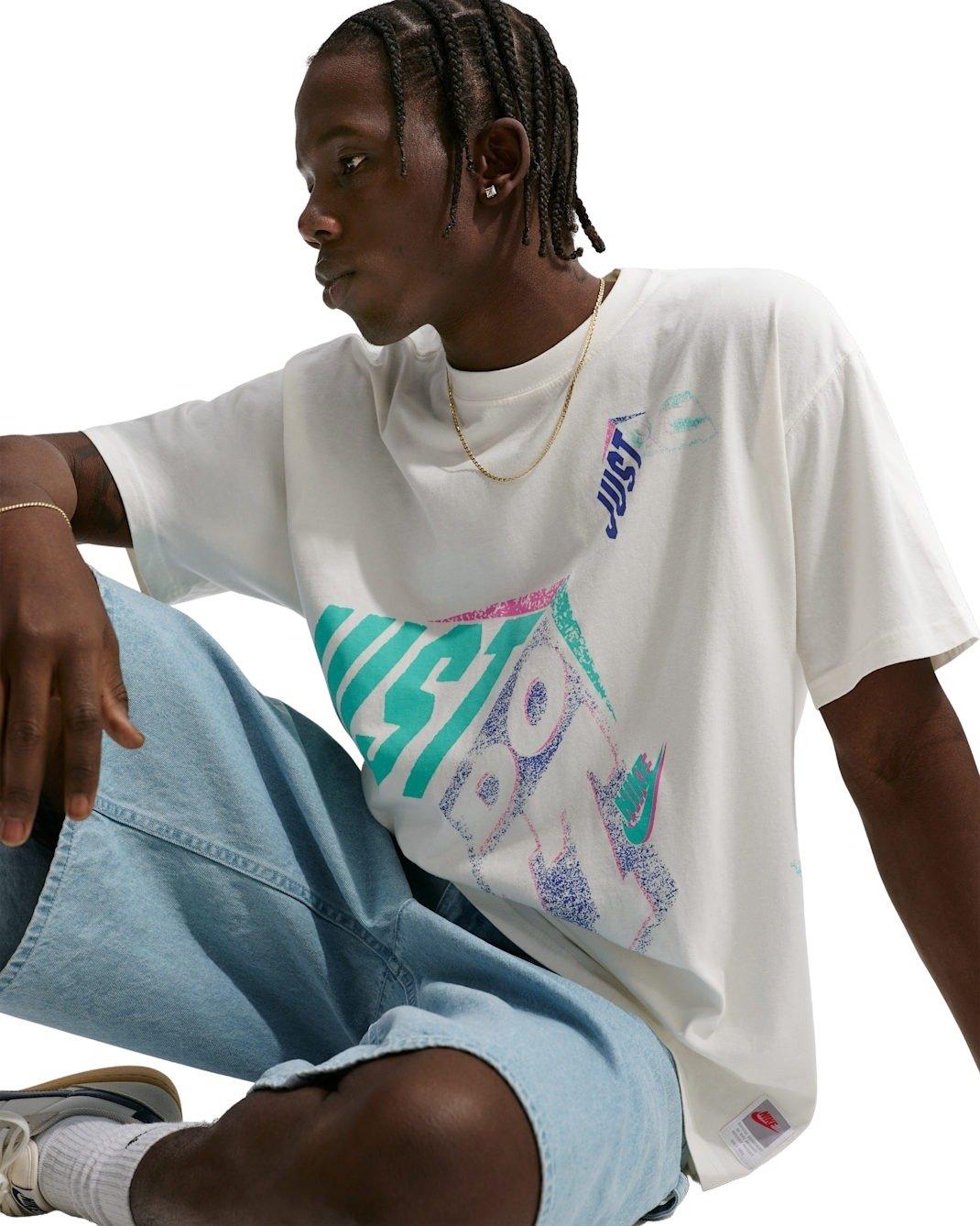 Nike Men's Sportswear Short-Sleeve Max90 DNAR4 T-Shirt - WHITE Thumbnail View 3