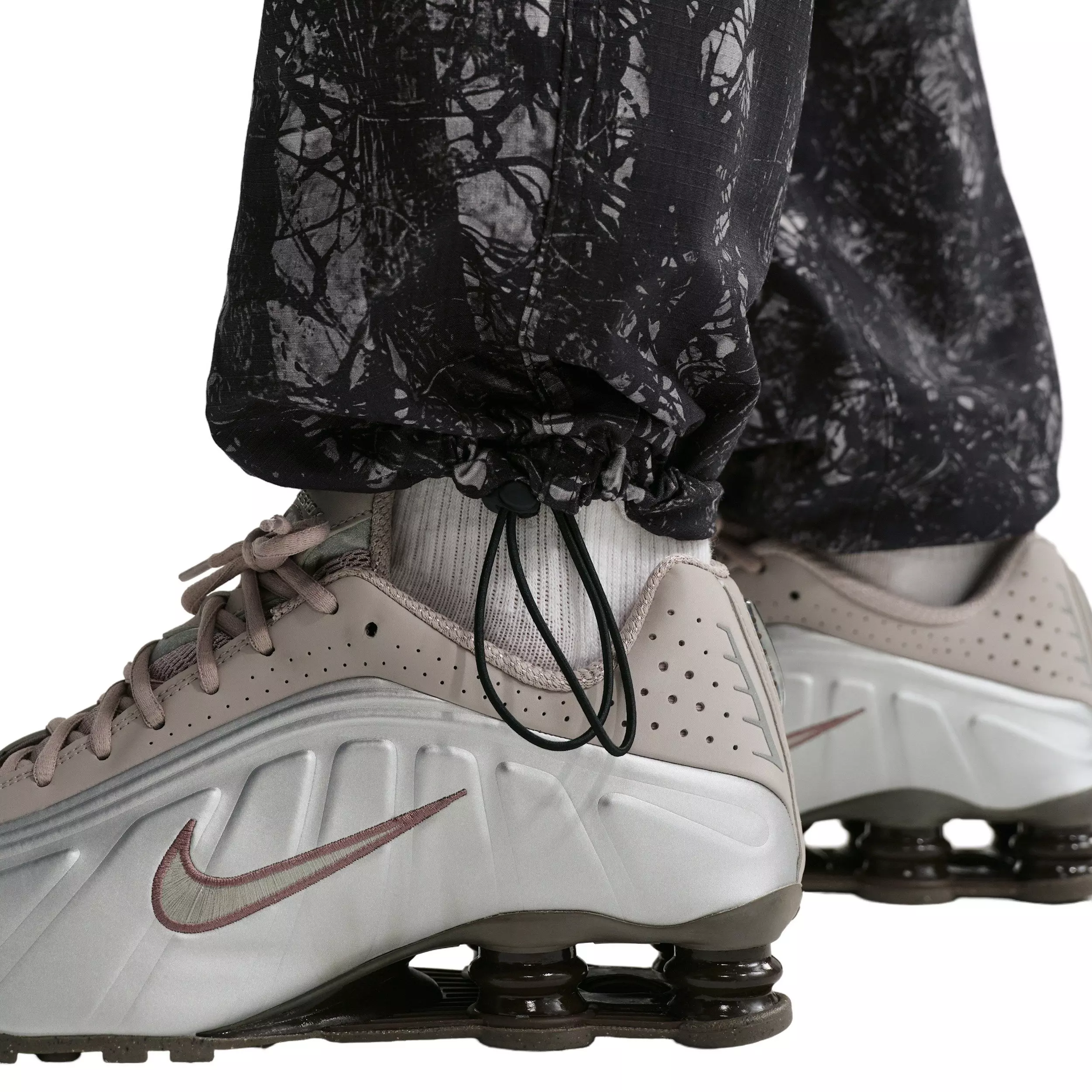 Nike Men's Club Woven Cargo Pants - Black Camo - BLACK CAMO